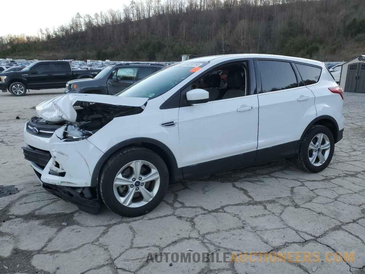 1FMCU9GXXGUB05605 FORD ESCAPE 2016