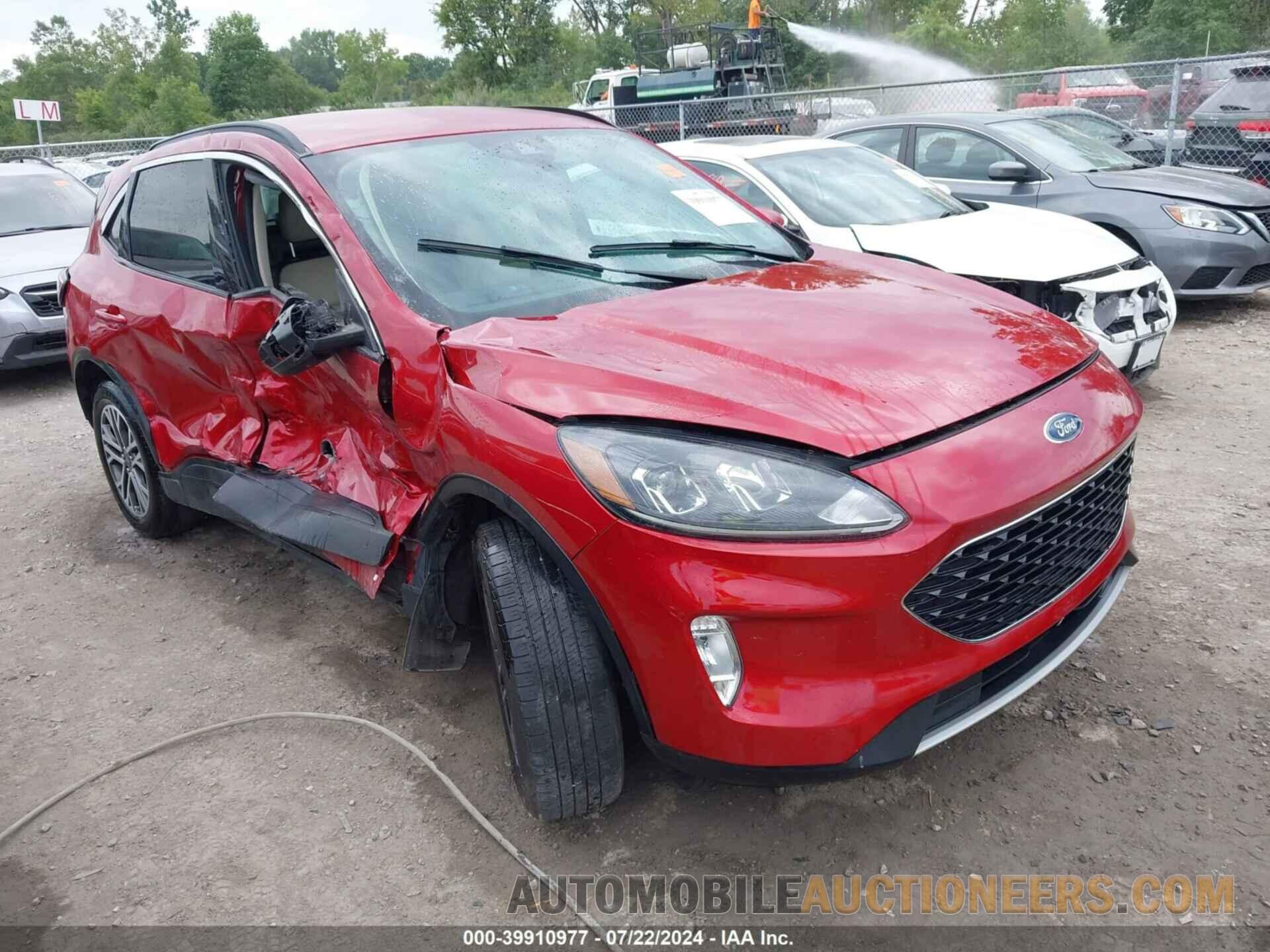 1FMCU9H62LUA07927 FORD ESCAPE 2020