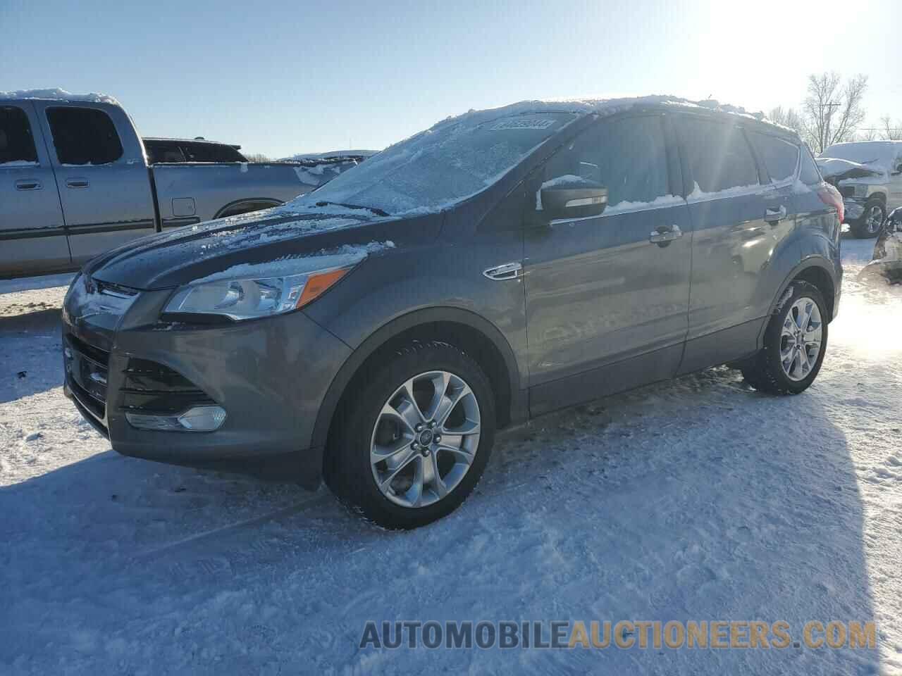 1FMCU9H96DUB30268 FORD ESCAPE 2013