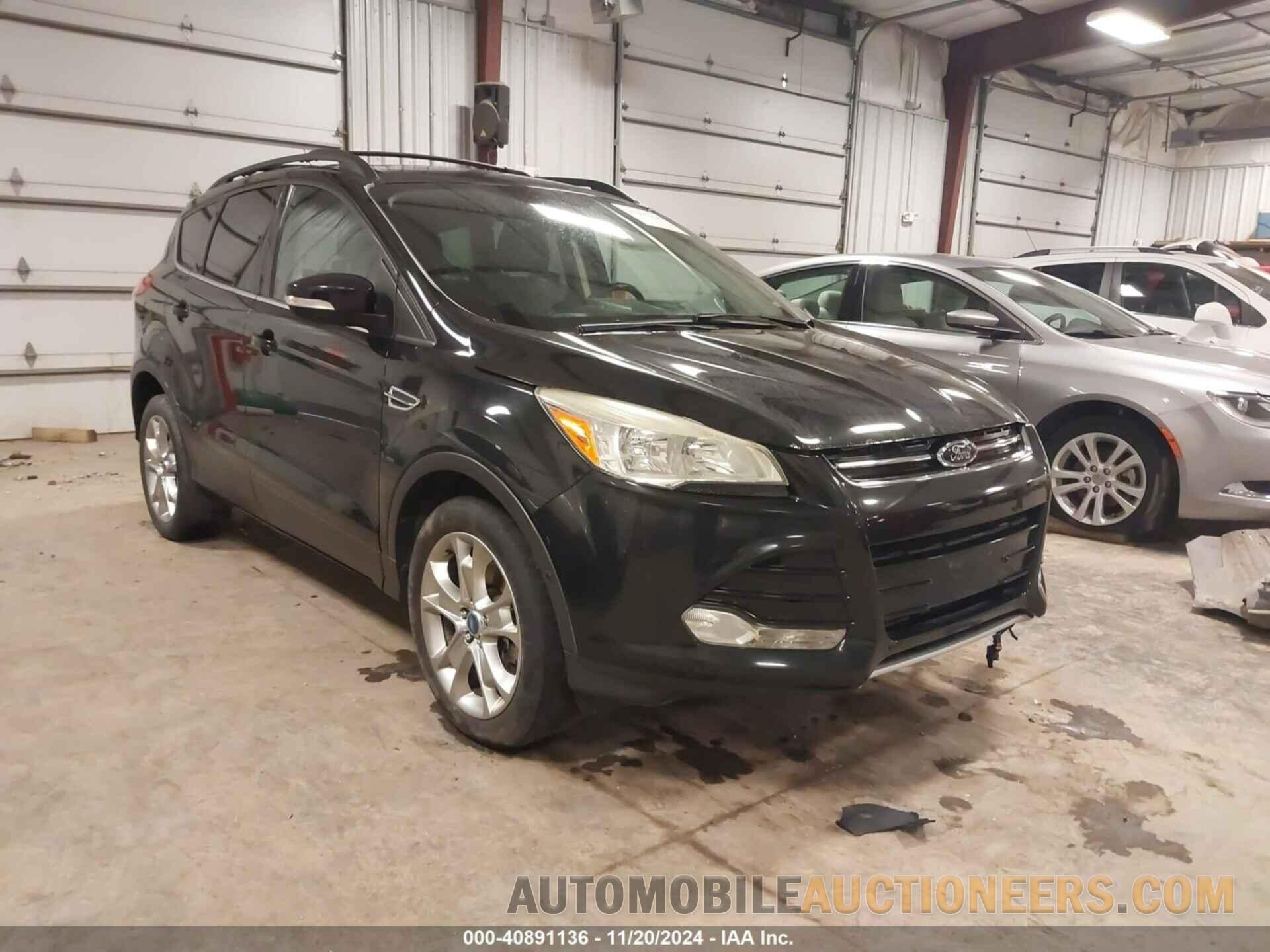 1FMCU9H9XDUB22500 FORD ESCAPE 2013