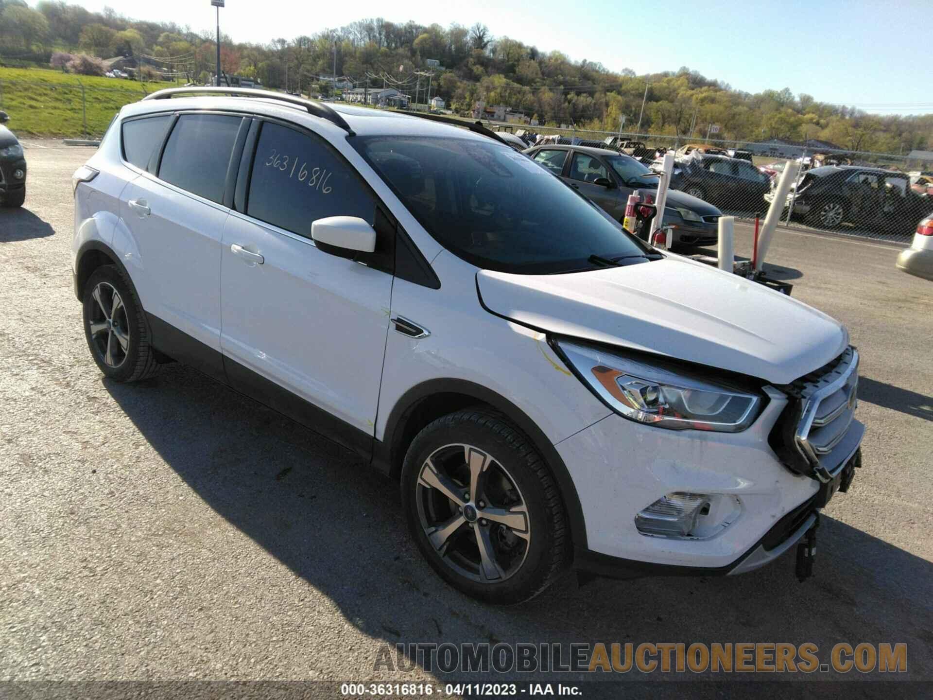 1FMCU9HD0JUA85005 FORD ESCAPE 2018