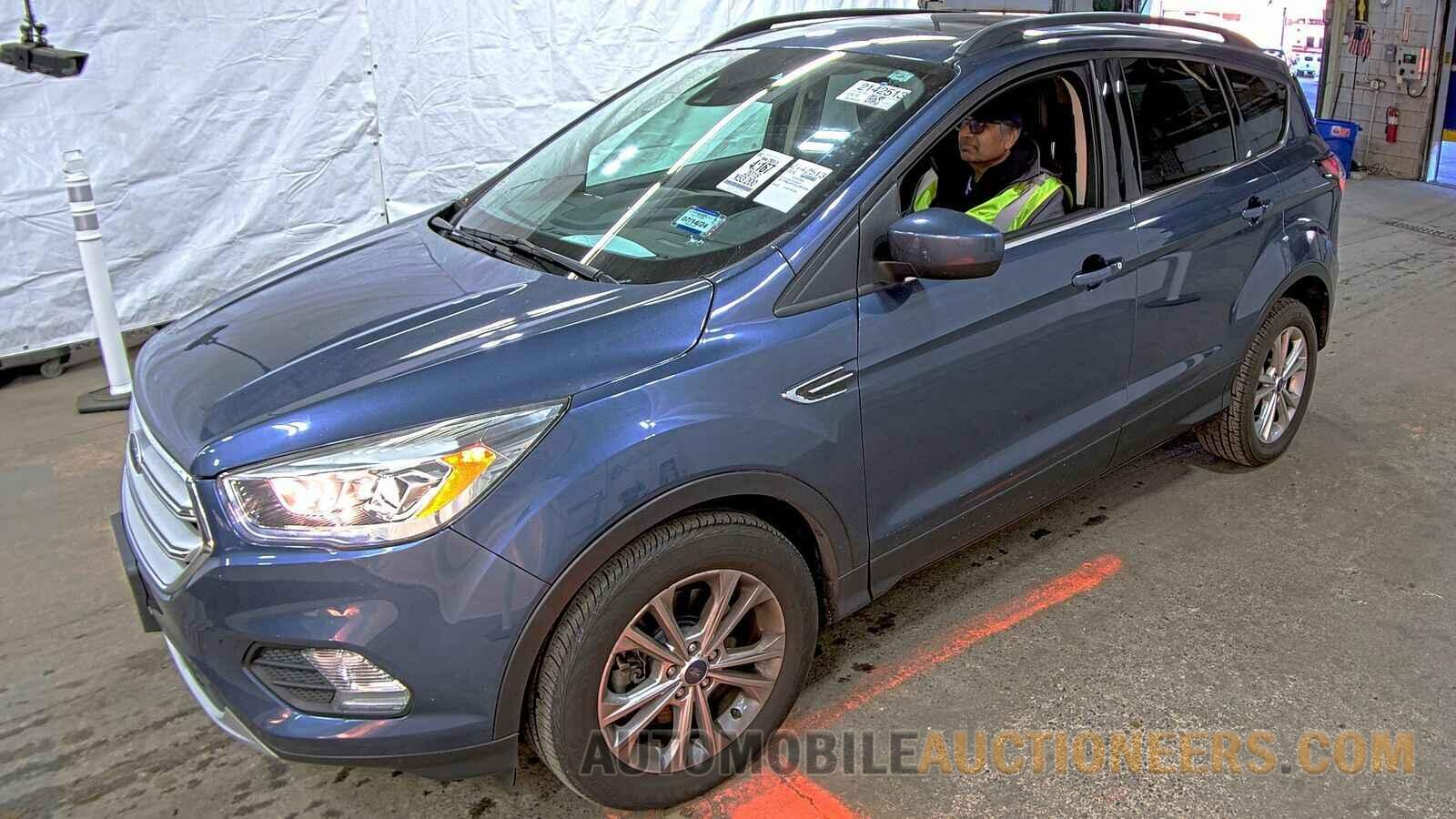 1FMCU9HD0JUB18486 Ford Escape 2018