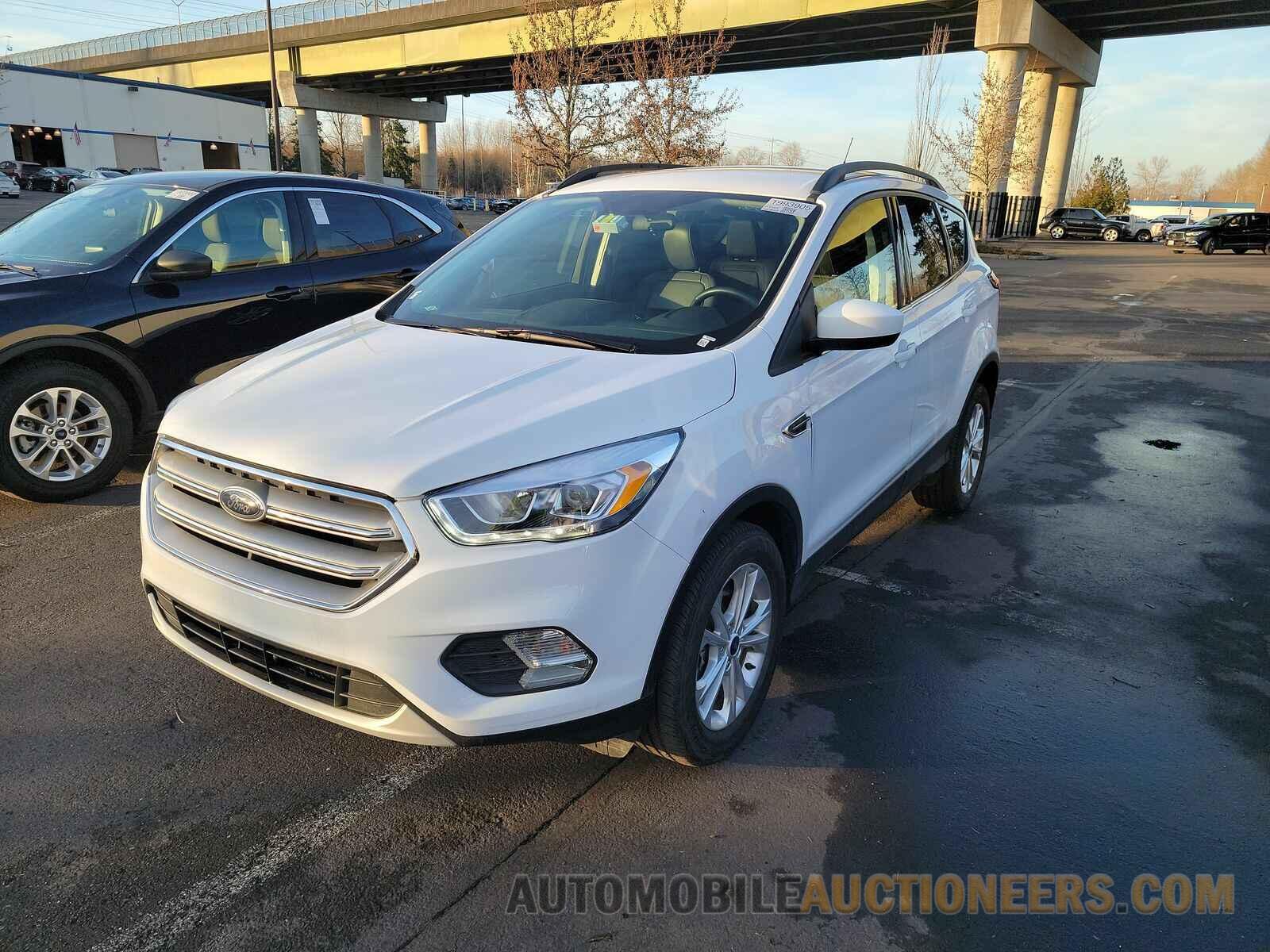 1FMCU9HD0KUA56556 Ford Escape 2019