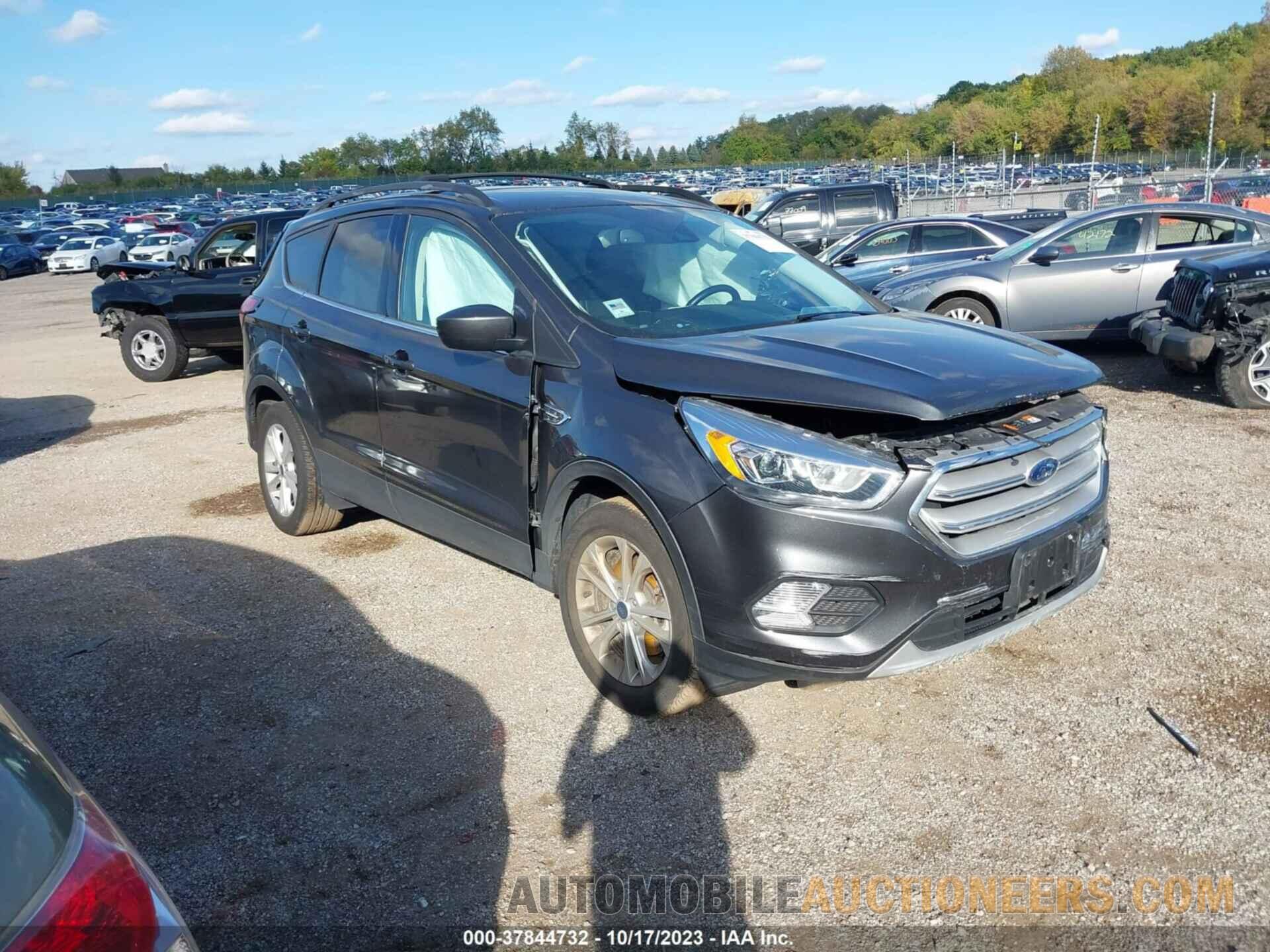 1FMCU9HD0KUC00493 FORD ESCAPE 2019