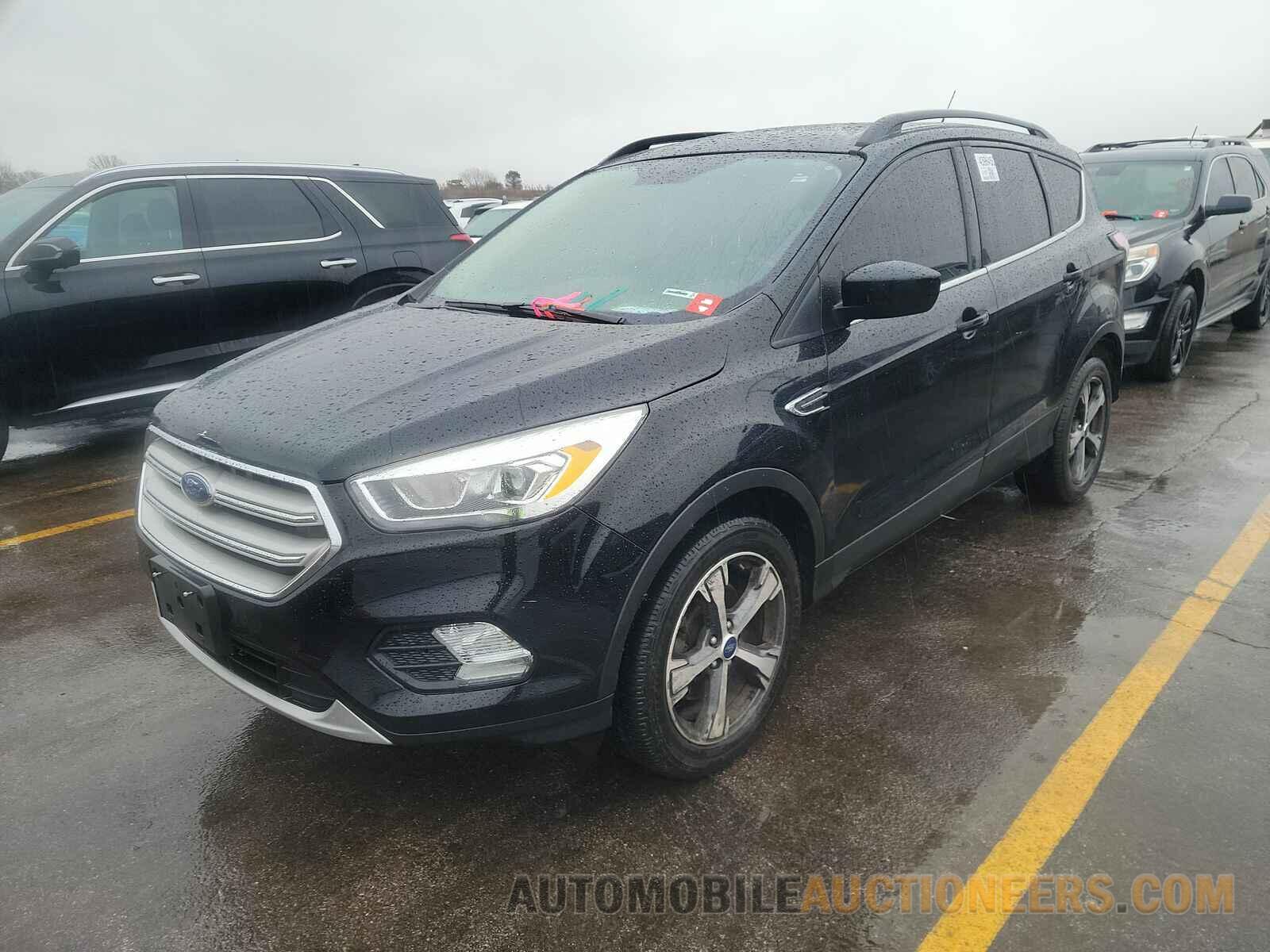 1FMCU9HD1JUD01184 Ford Escape 2018