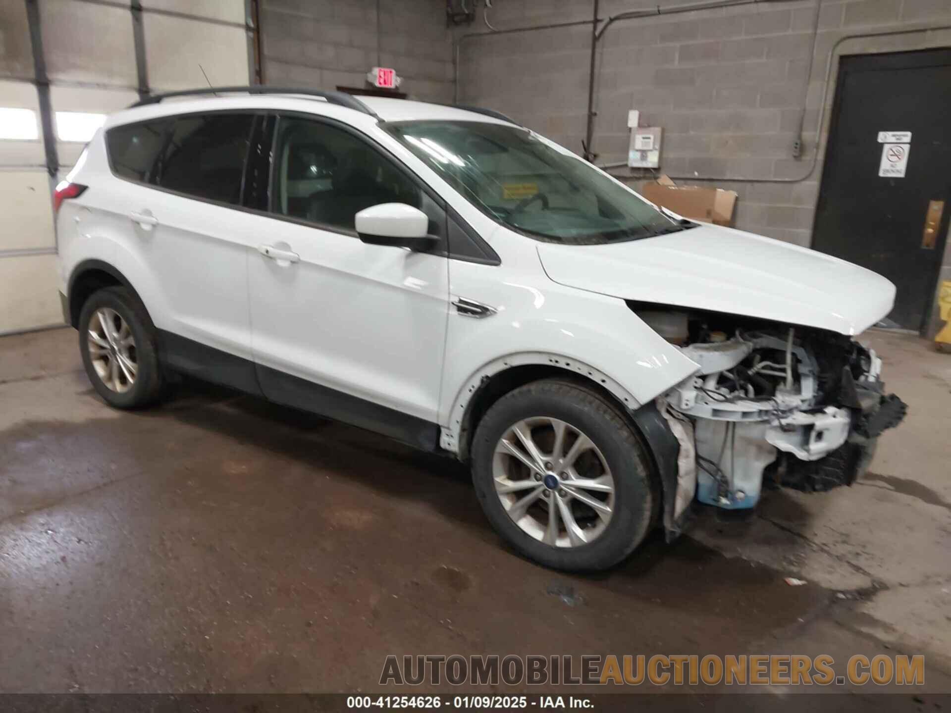 1FMCU9HD1KUA93518 FORD ESCAPE 2019