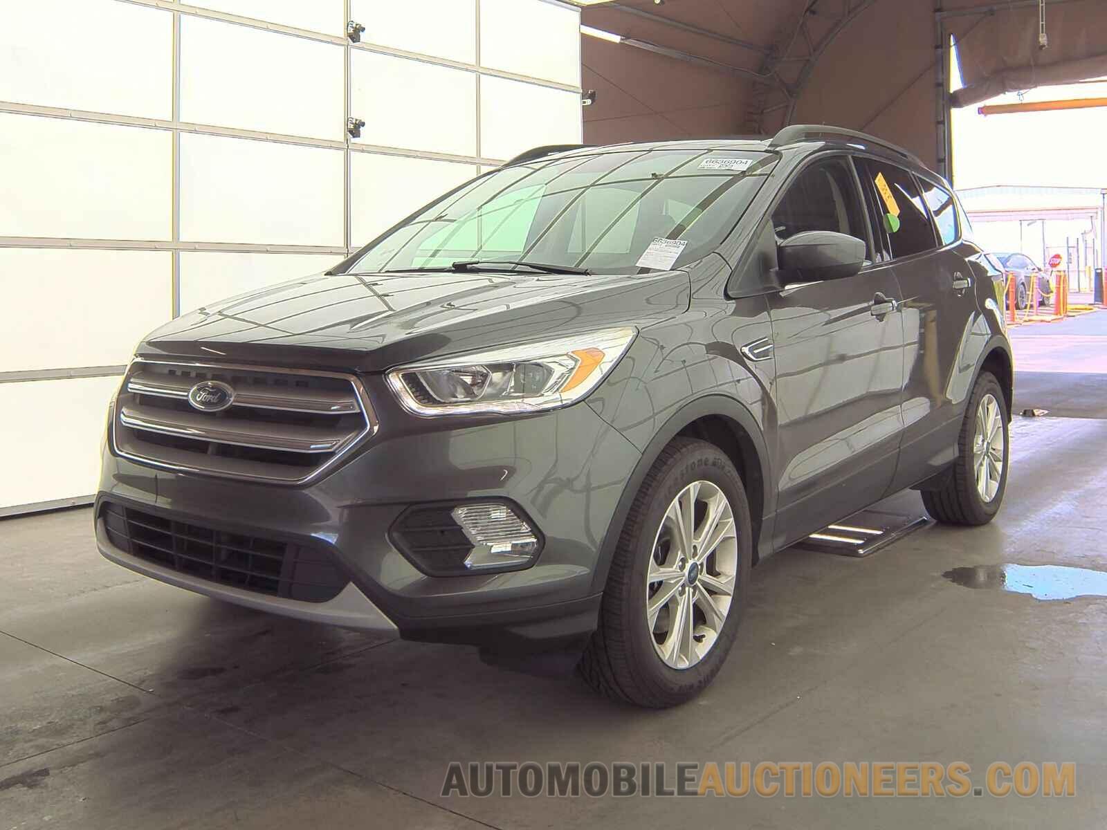 1FMCU9HD1KUB77256 Ford Escape 2019