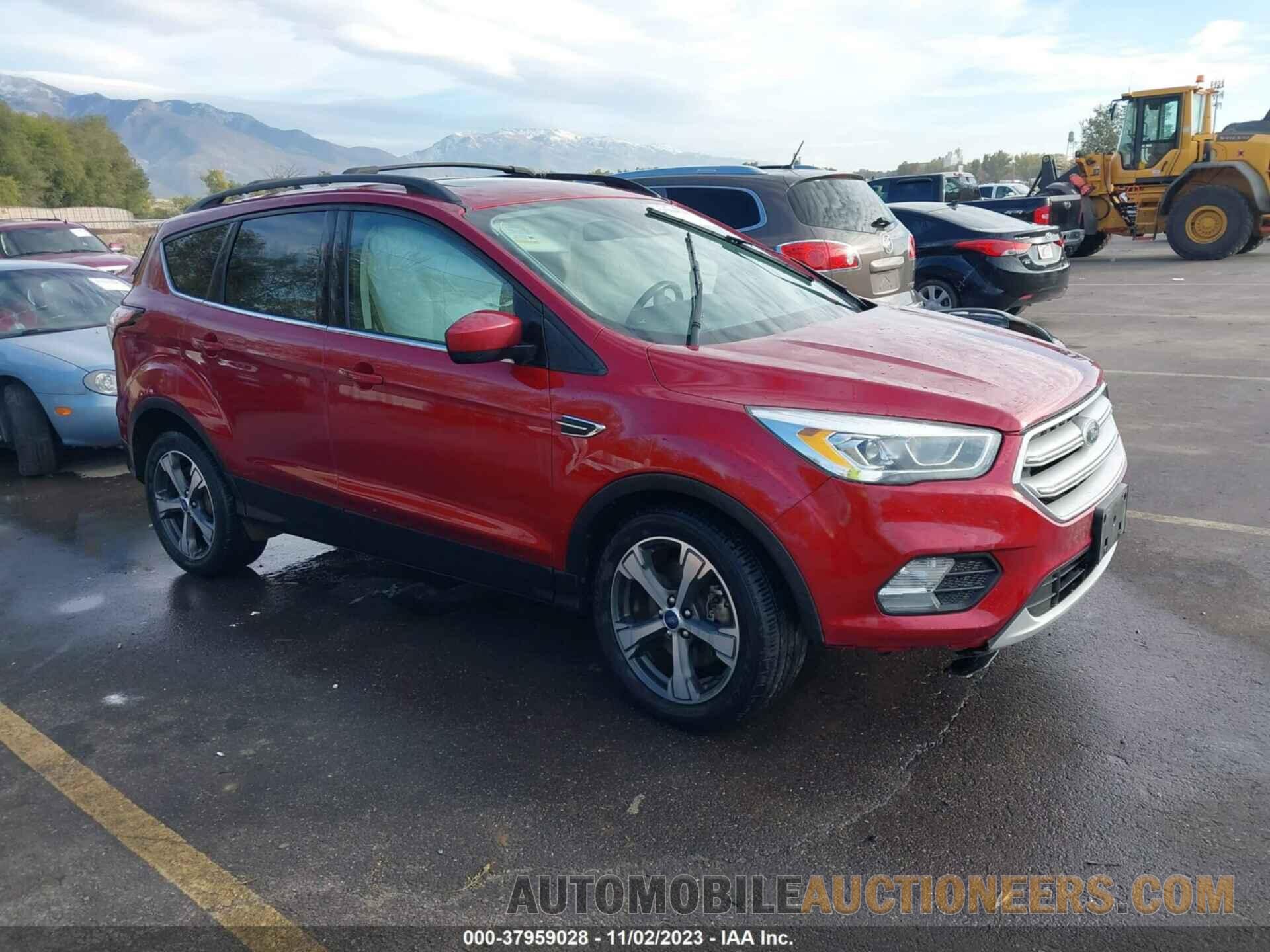 1FMCU9HD2JUC08156 FORD ESCAPE 2018