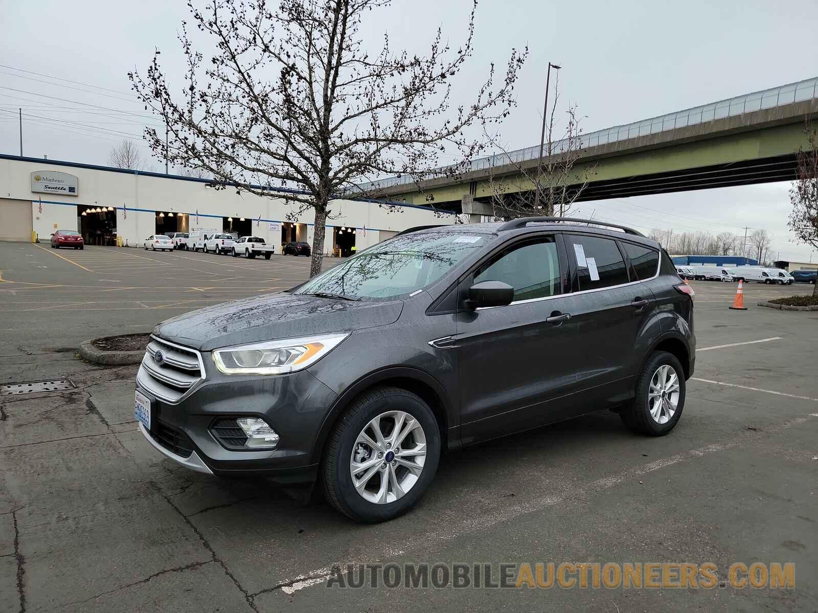 1FMCU9HD2JUD61278 Ford Escape 2018