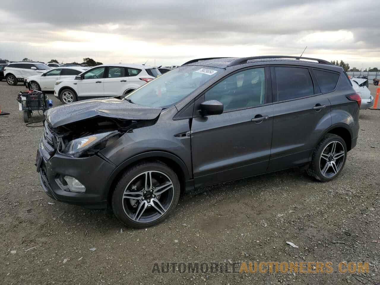 1FMCU9HD2KUC28151 FORD ESCAPE 2019