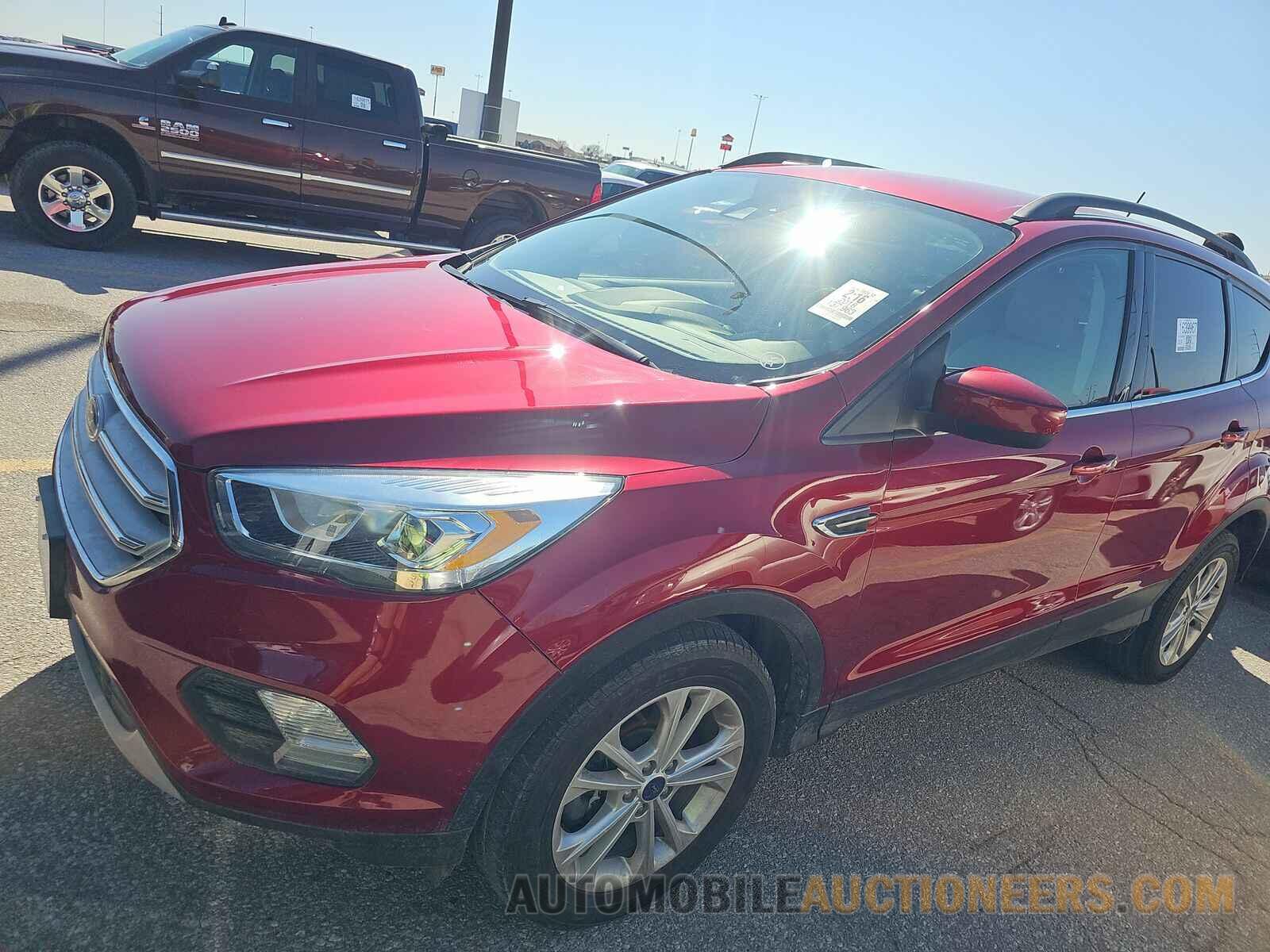 1FMCU9HD3JUA63984 Ford Escape 2018