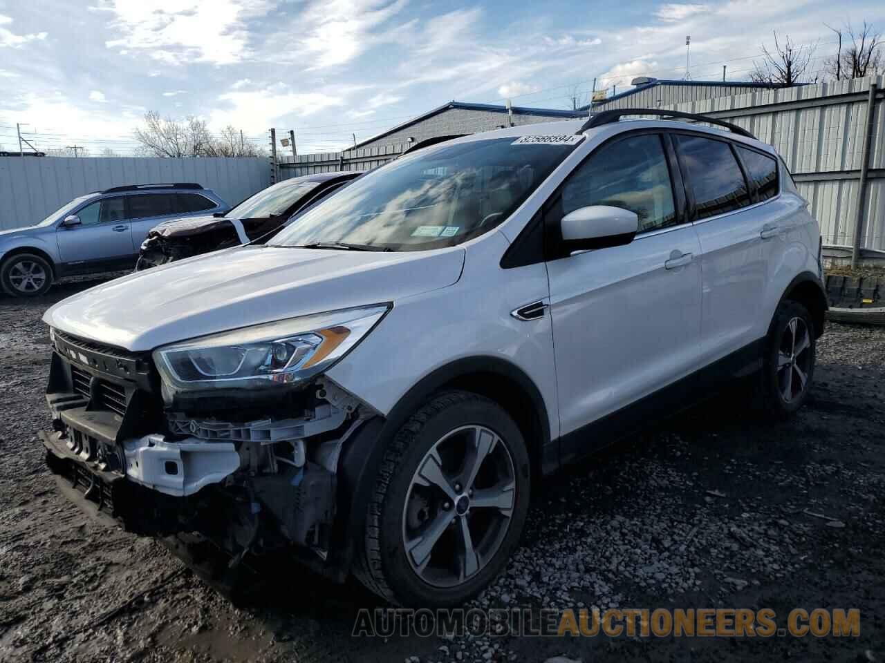 1FMCU9HD3JUB28123 FORD ESCAPE 2018