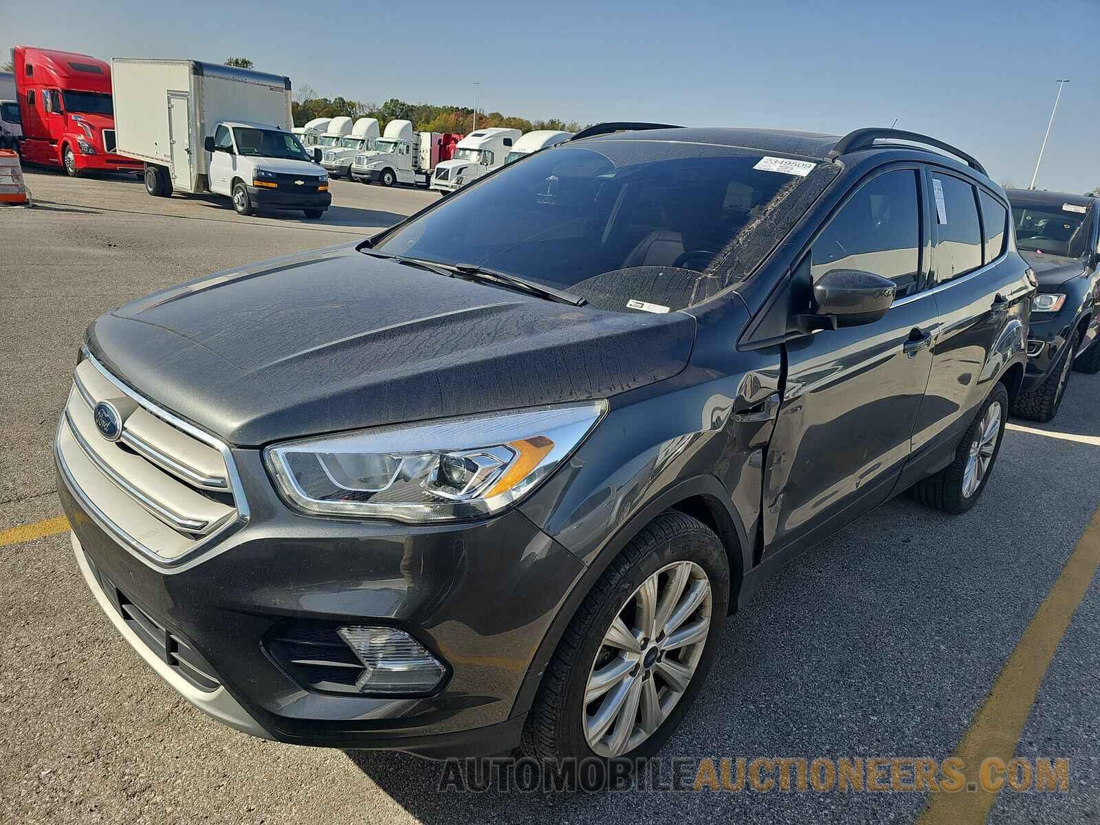 1FMCU9HD3KUB23795 Ford Escape 2019