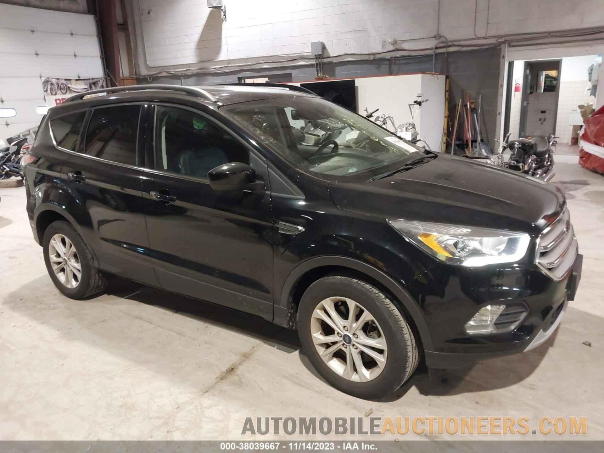 1FMCU9HD4JUB93028 FORD ESCAPE 2018