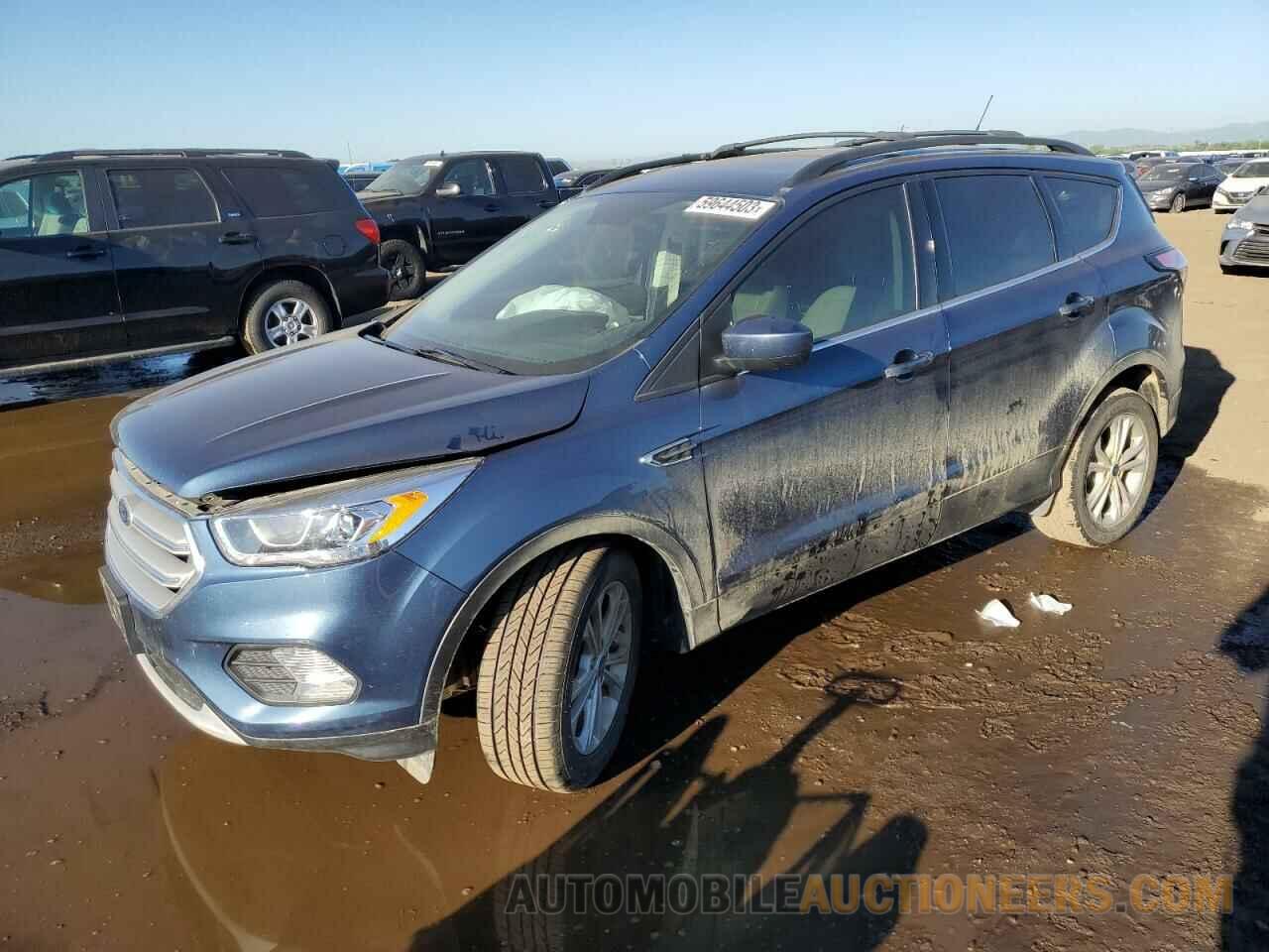 1FMCU9HD4JUC76197 FORD ESCAPE 2018