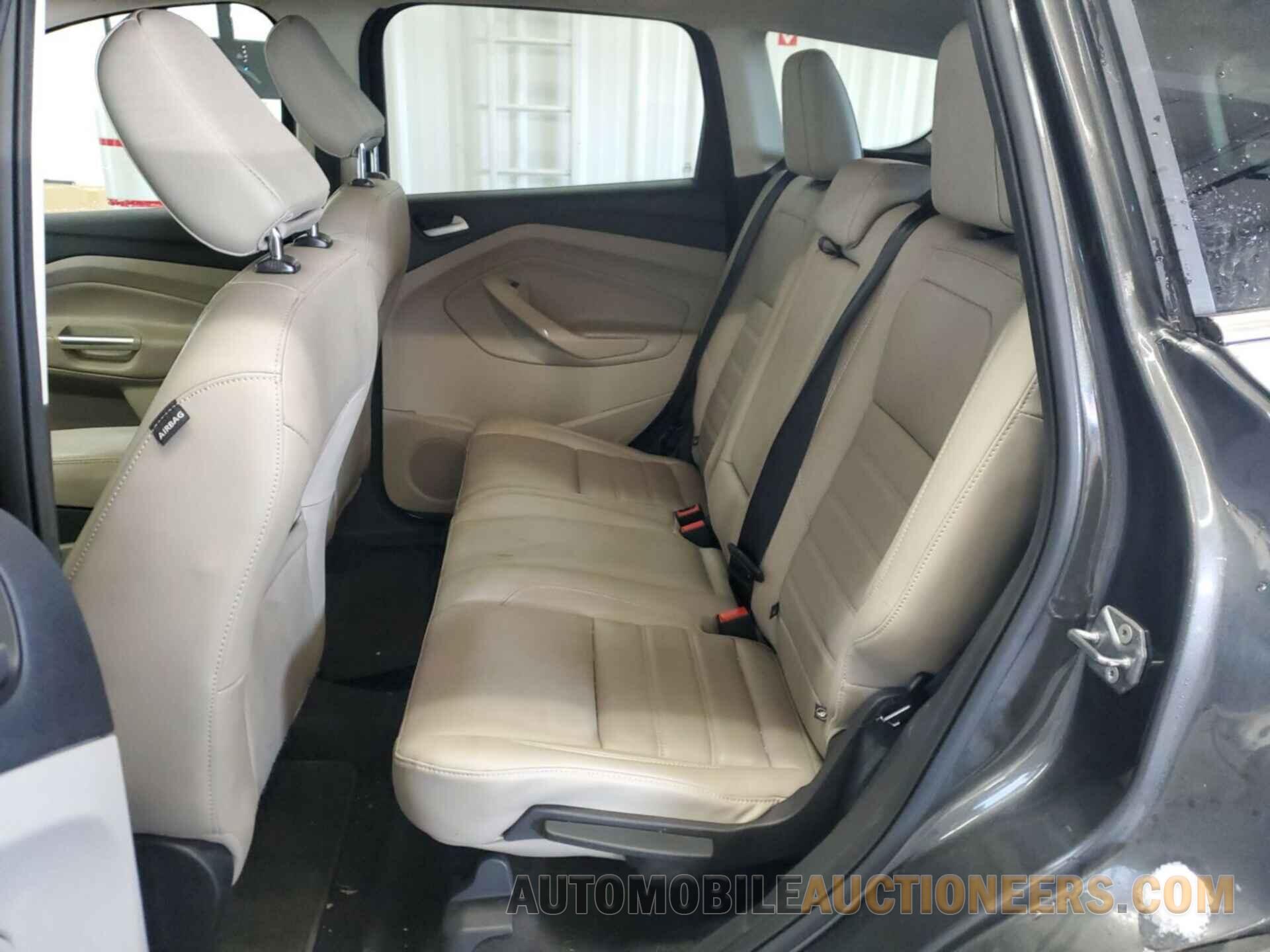 1FMCU9HD4KUA65714 FORD ESCAPE 2019