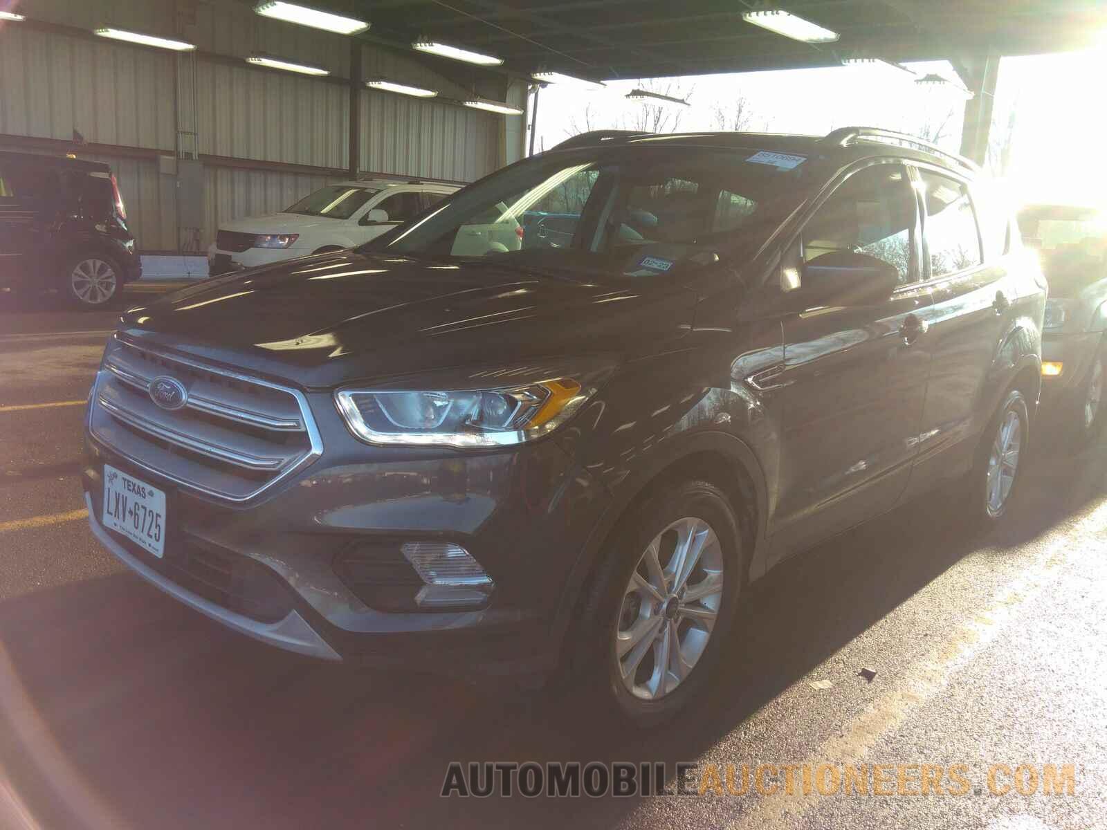 1FMCU9HD4KUA72615 Ford Escape 2019