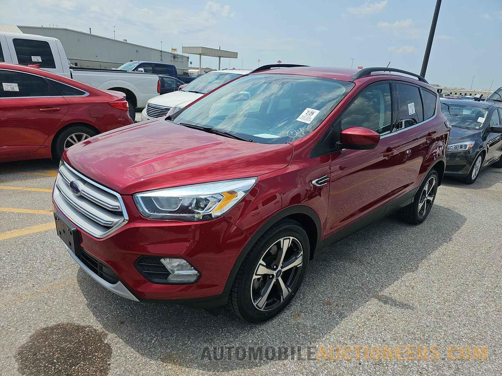 1FMCU9HD5JUA85632 Ford Escape 2018