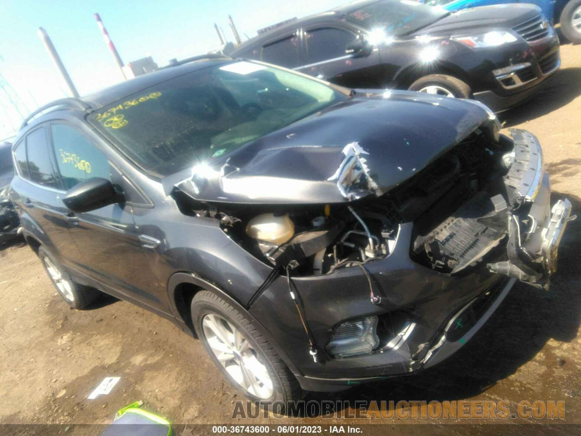 1FMCU9HD5JUB71412 FORD ESCAPE 2018