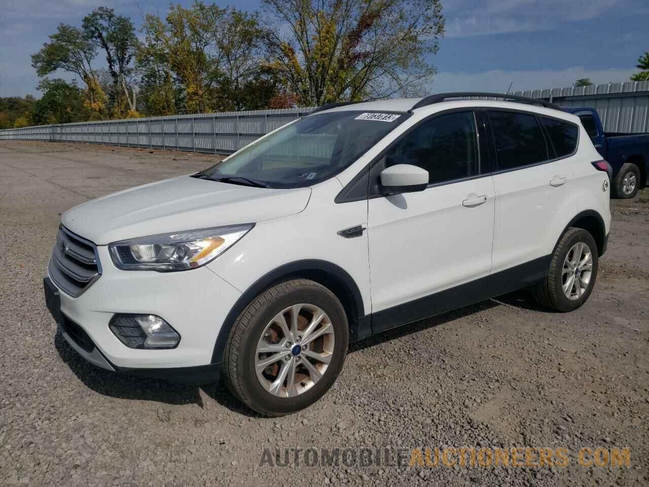 1FMCU9HD5JUB76786 FORD ESCAPE 2018