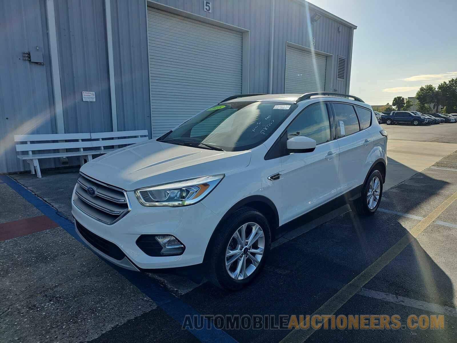 1FMCU9HD5JUB87741 Ford Escape 2018