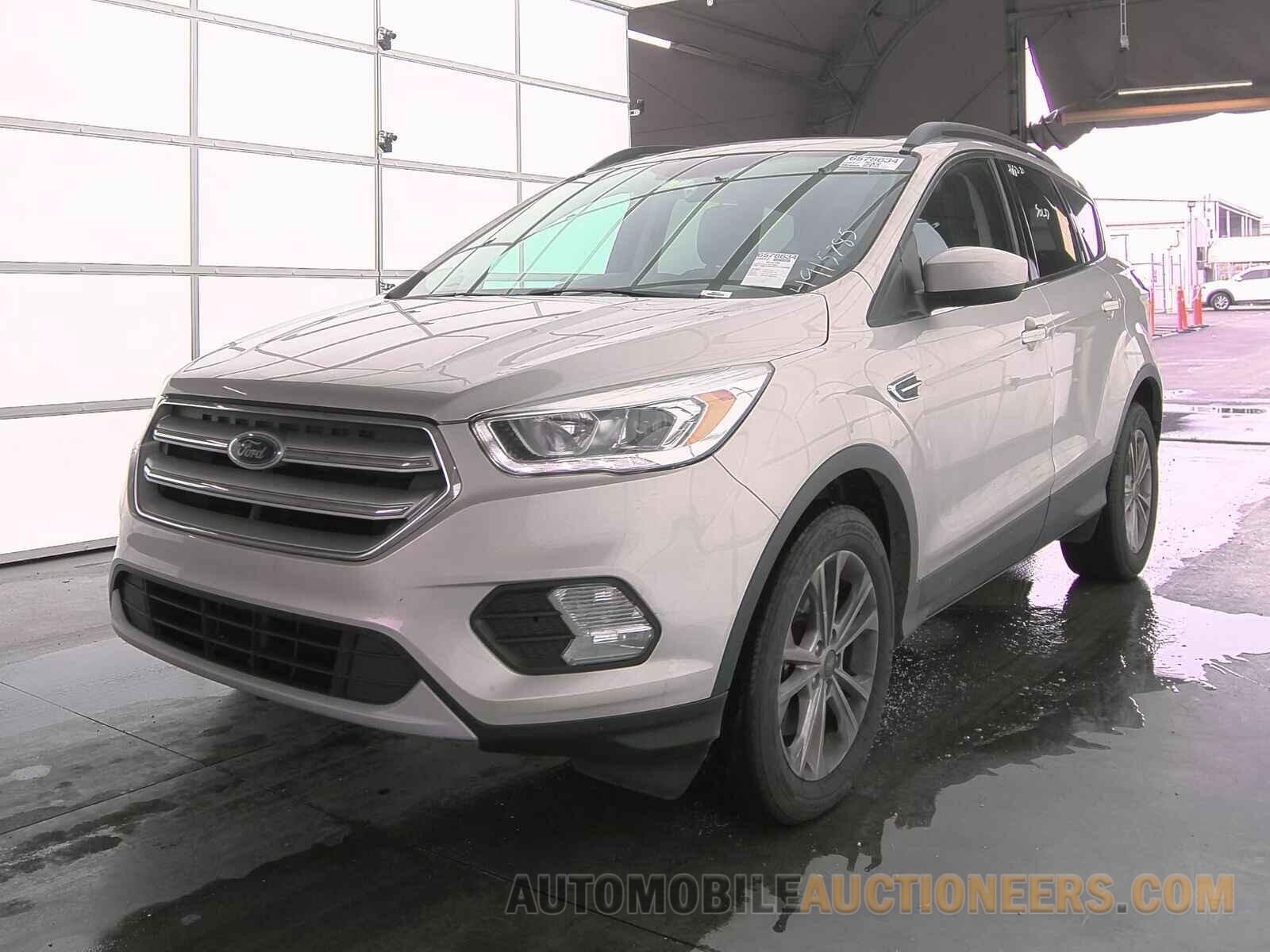 1FMCU9HD5JUC30085 Ford Escape 2018