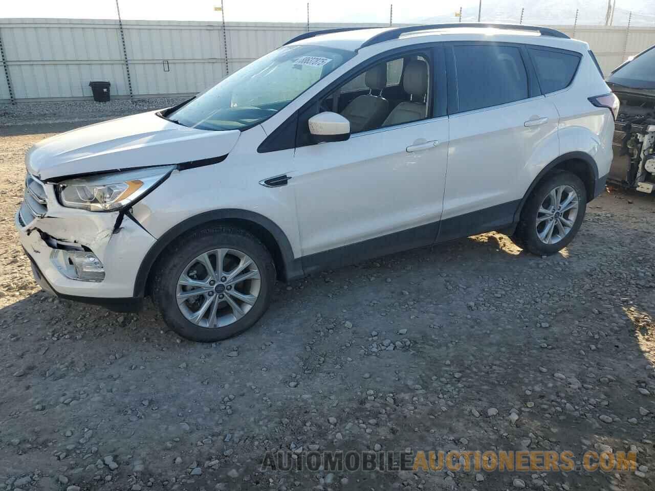 1FMCU9HD5JUC87029 FORD ESCAPE 2018