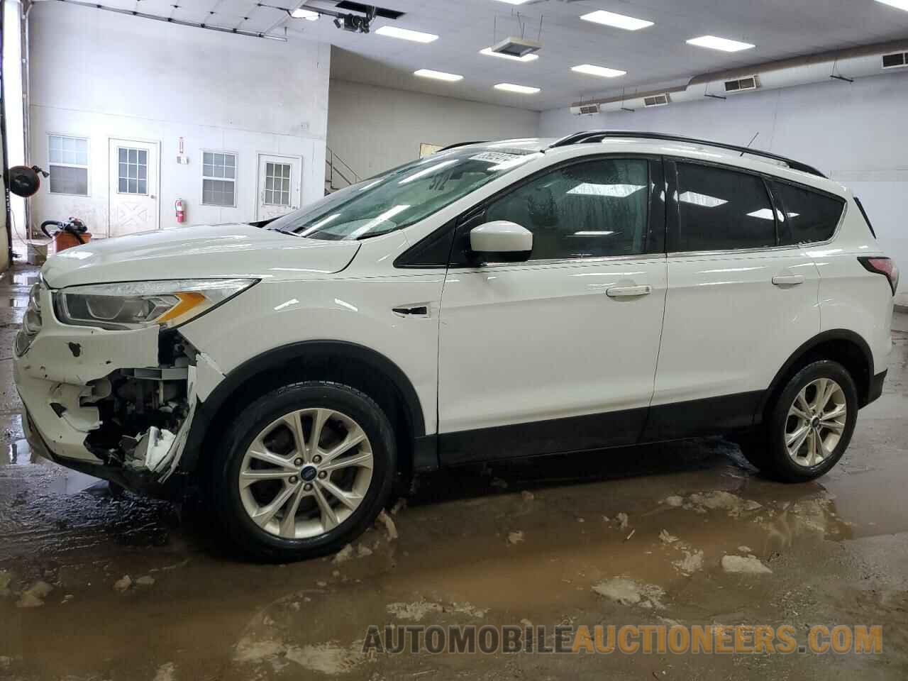 1FMCU9HD5JUD31515 FORD ESCAPE 2018