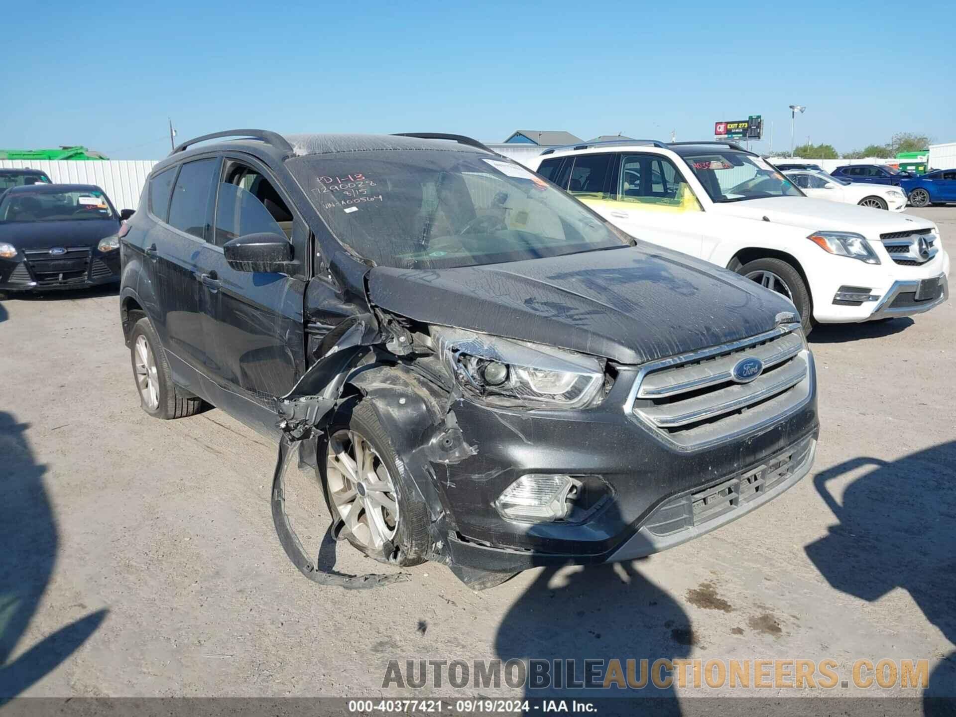 1FMCU9HD5KUA00564 FORD ESCAPE 2019