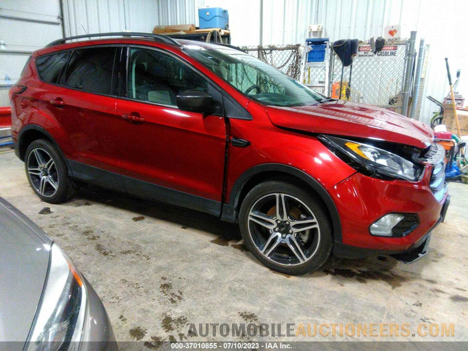 1FMCU9HD5KUA92470 FORD ESCAPE 2019