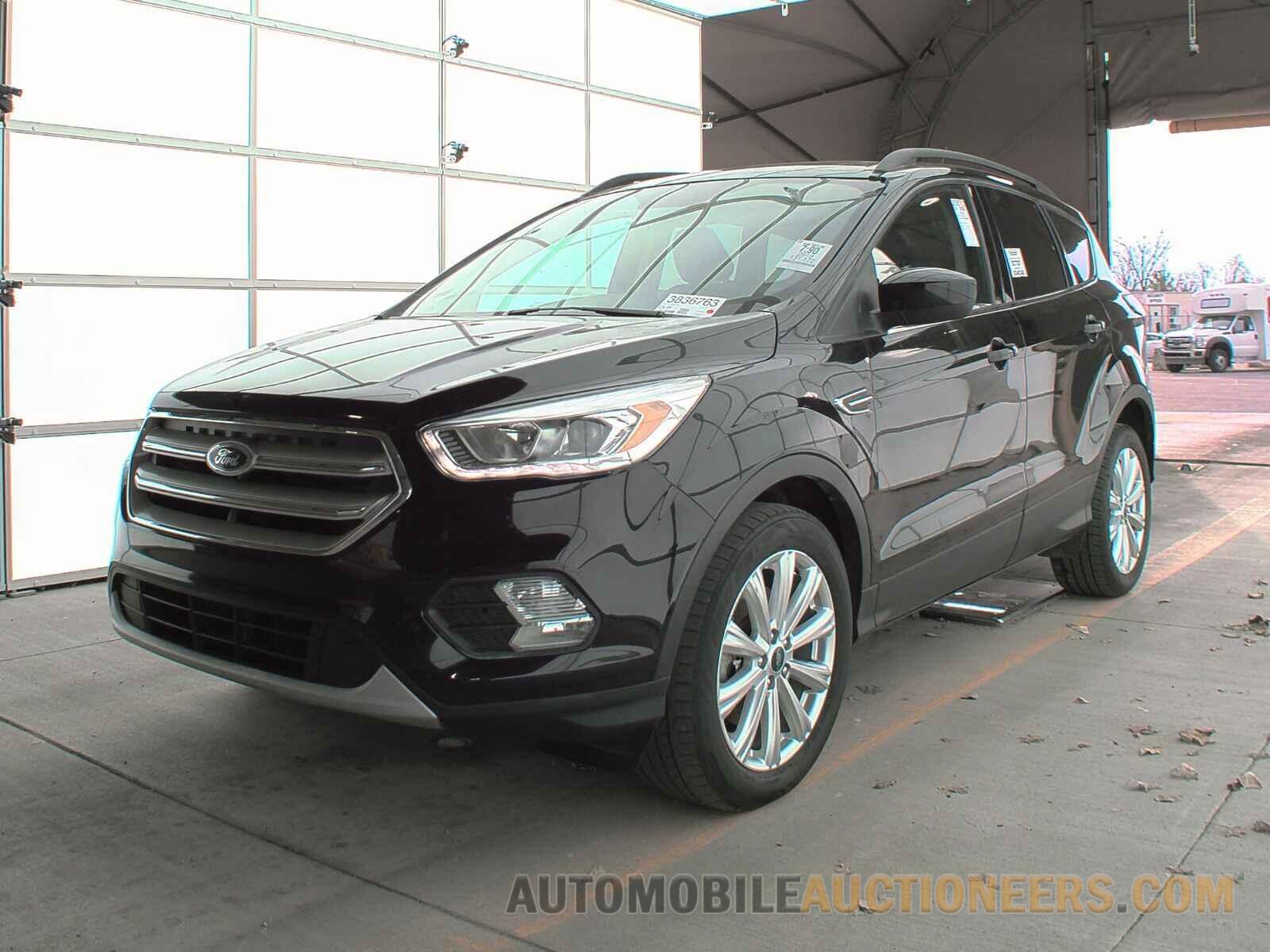 1FMCU9HD6KUA96737 Ford Escape 2019