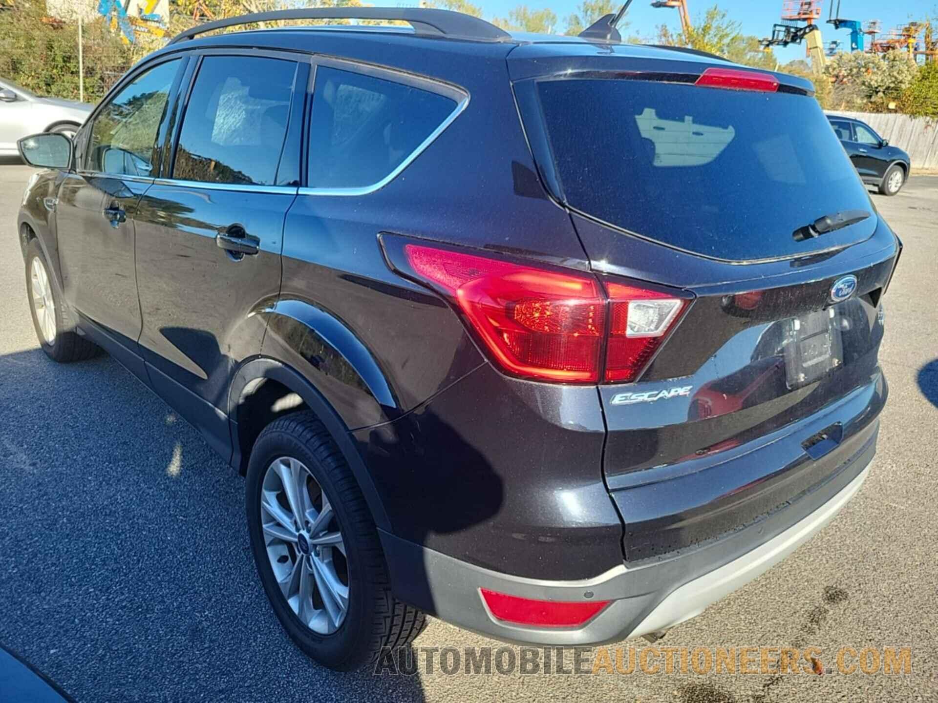 1FMCU9HD6KUB82386 FORD ESCAPE 2019