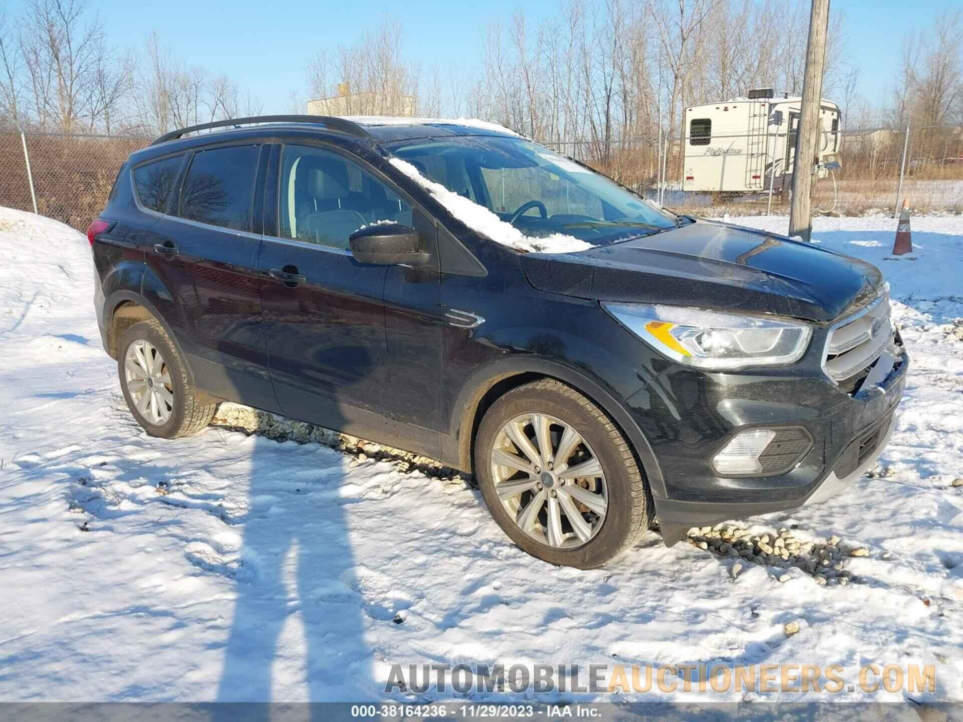 1FMCU9HD6KUB87653 FORD ESCAPE 2019