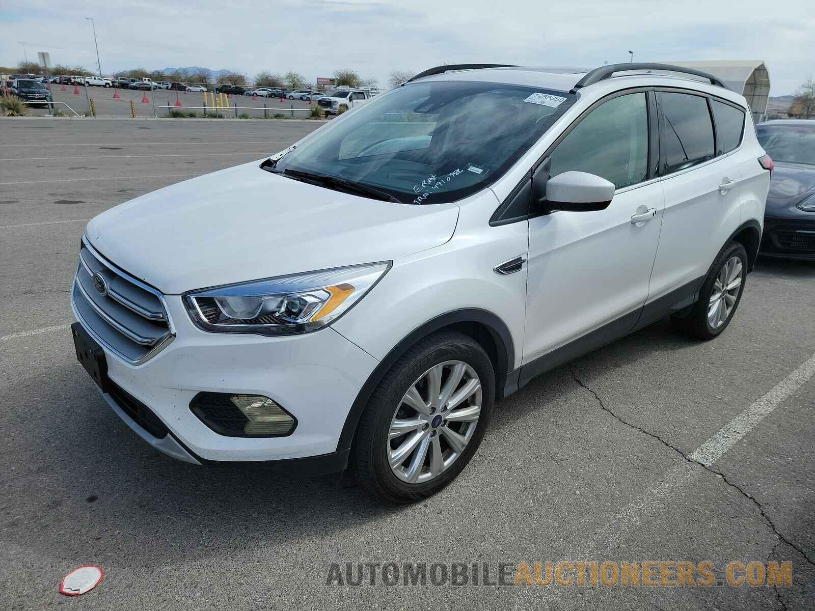 1FMCU9HD6KUC38312 Ford Escape 2019