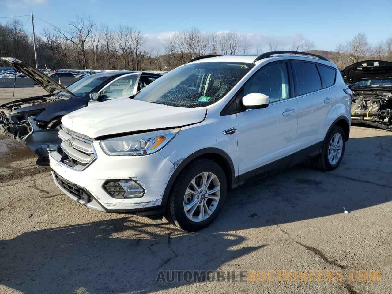 1FMCU9HD8JUA77976 FORD ESCAPE 2018