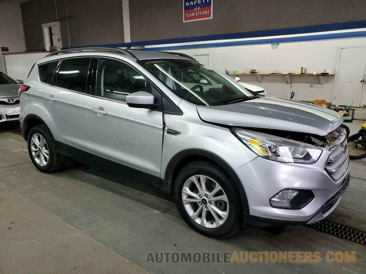 1FMCU9HD8JUB53986 FORD ESCAPE 2018