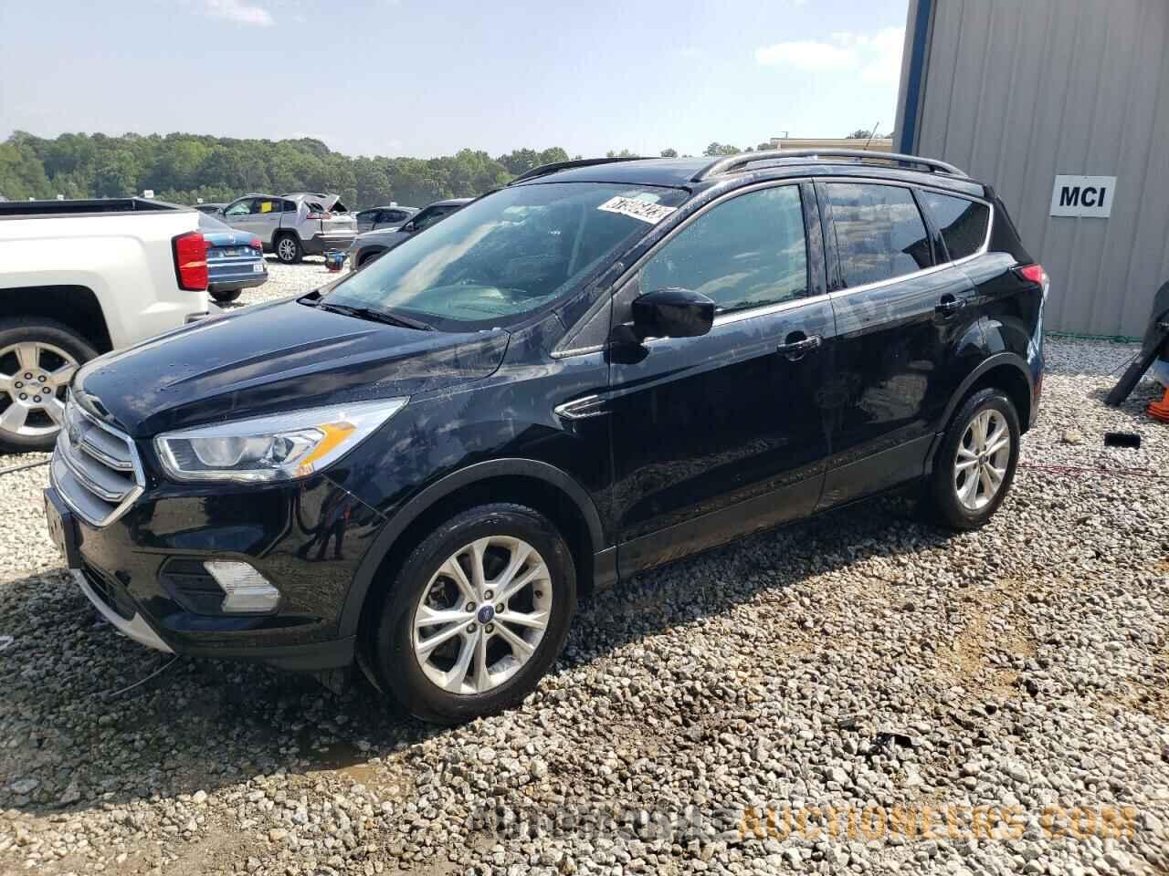 1FMCU9HD8JUB98202 FORD ESCAPE 2018