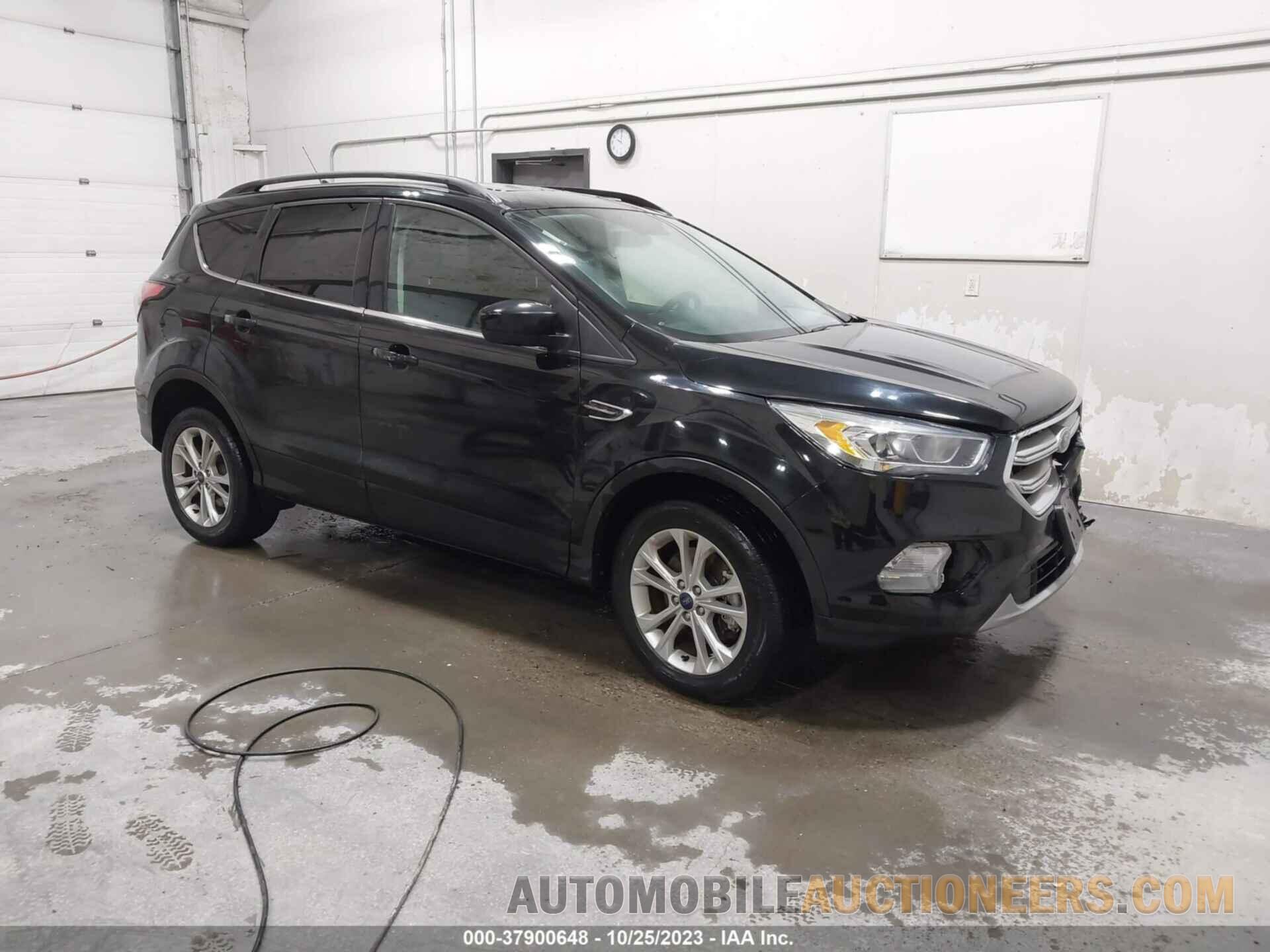 1FMCU9HD8JUC80592 FORD ESCAPE 2018