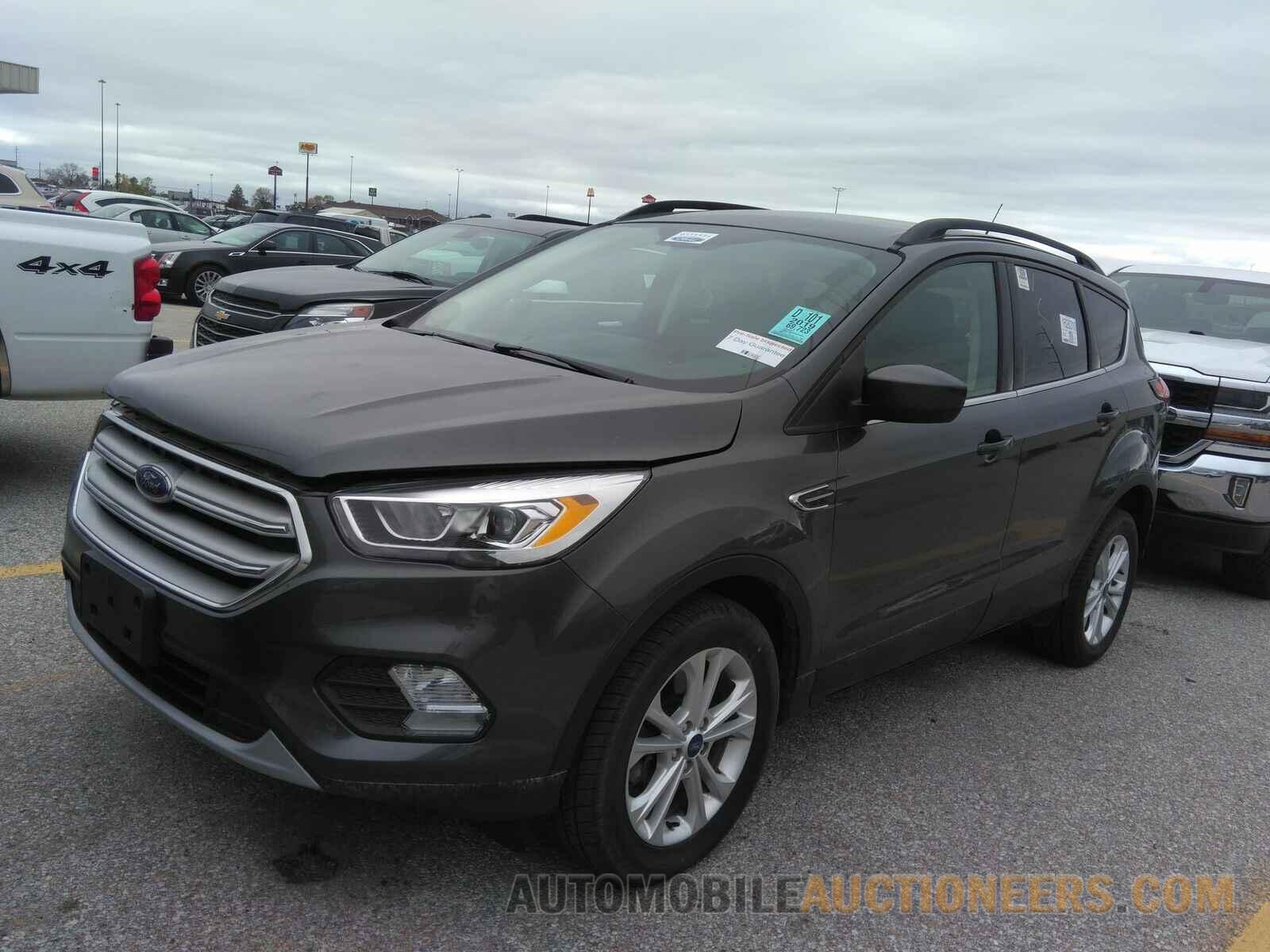 1FMCU9HD8KUA94066 Ford Escape 2019