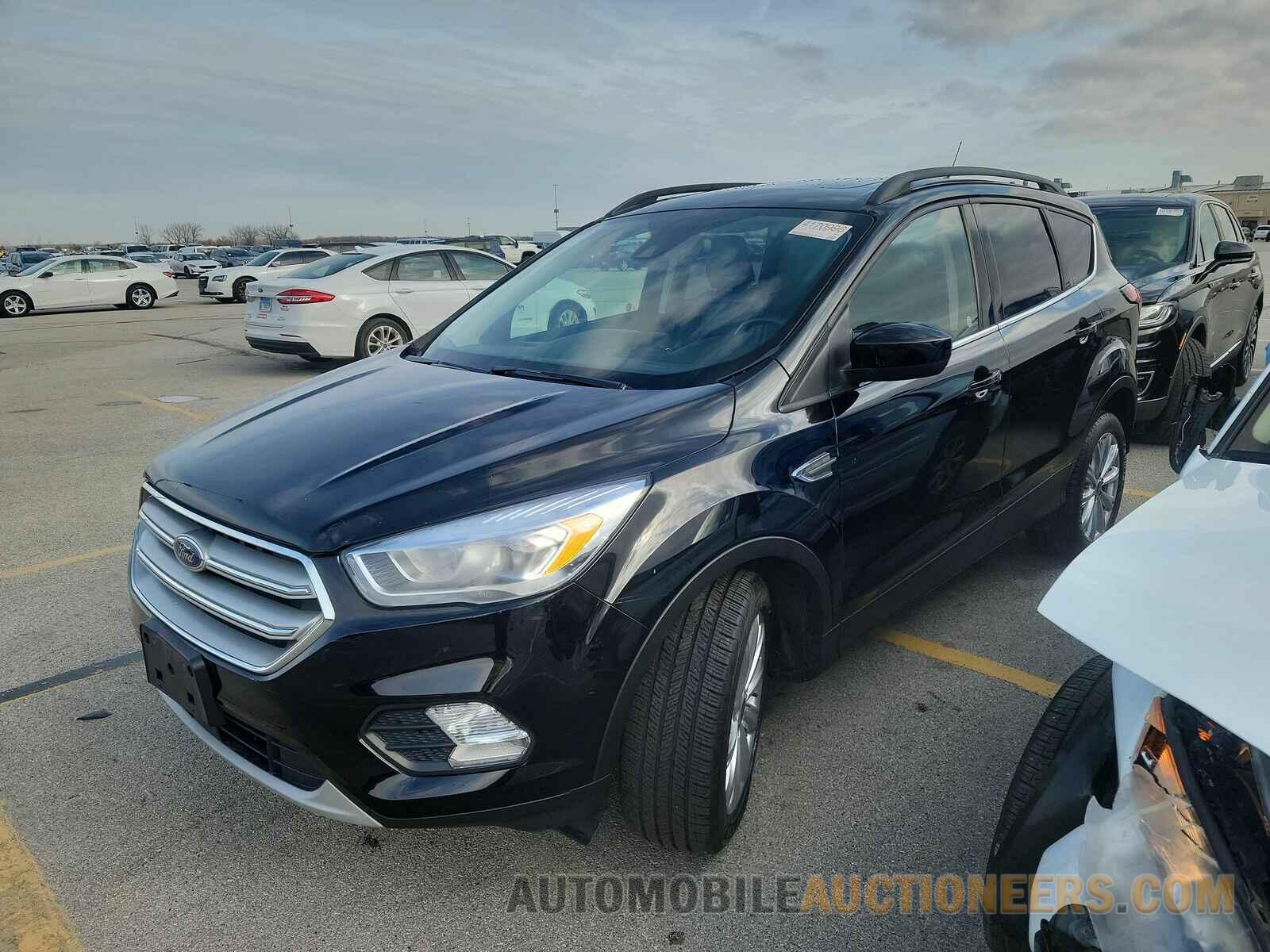 1FMCU9HD8KUB14655 Ford Escape 2019