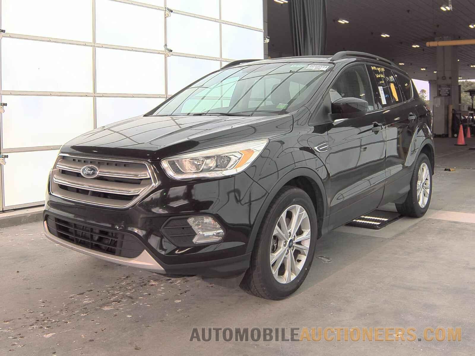 1FMCU9HD9JUB31141 Ford Escape 2018