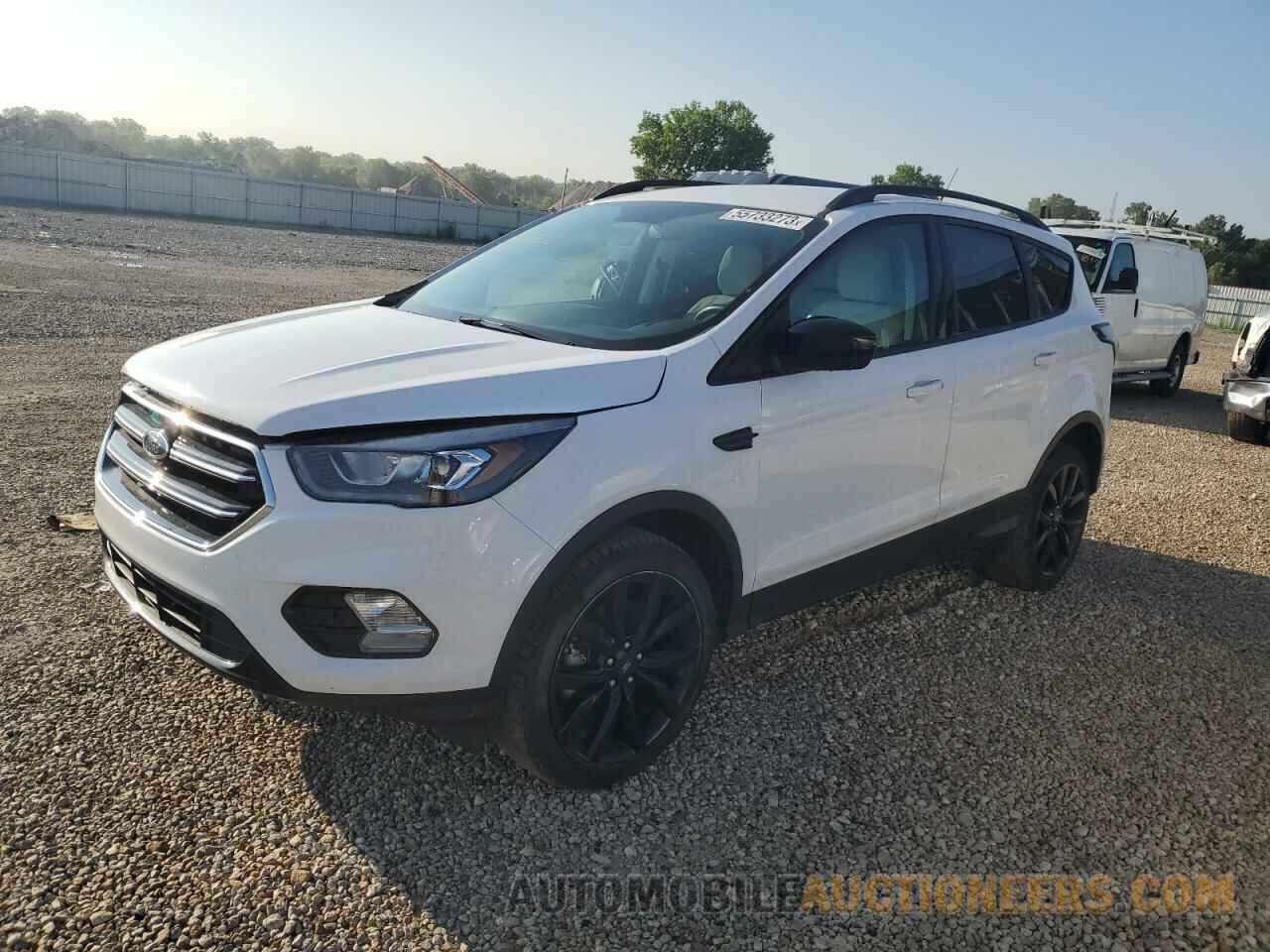 1FMCU9HD9JUC34852 FORD ESCAPE 2018