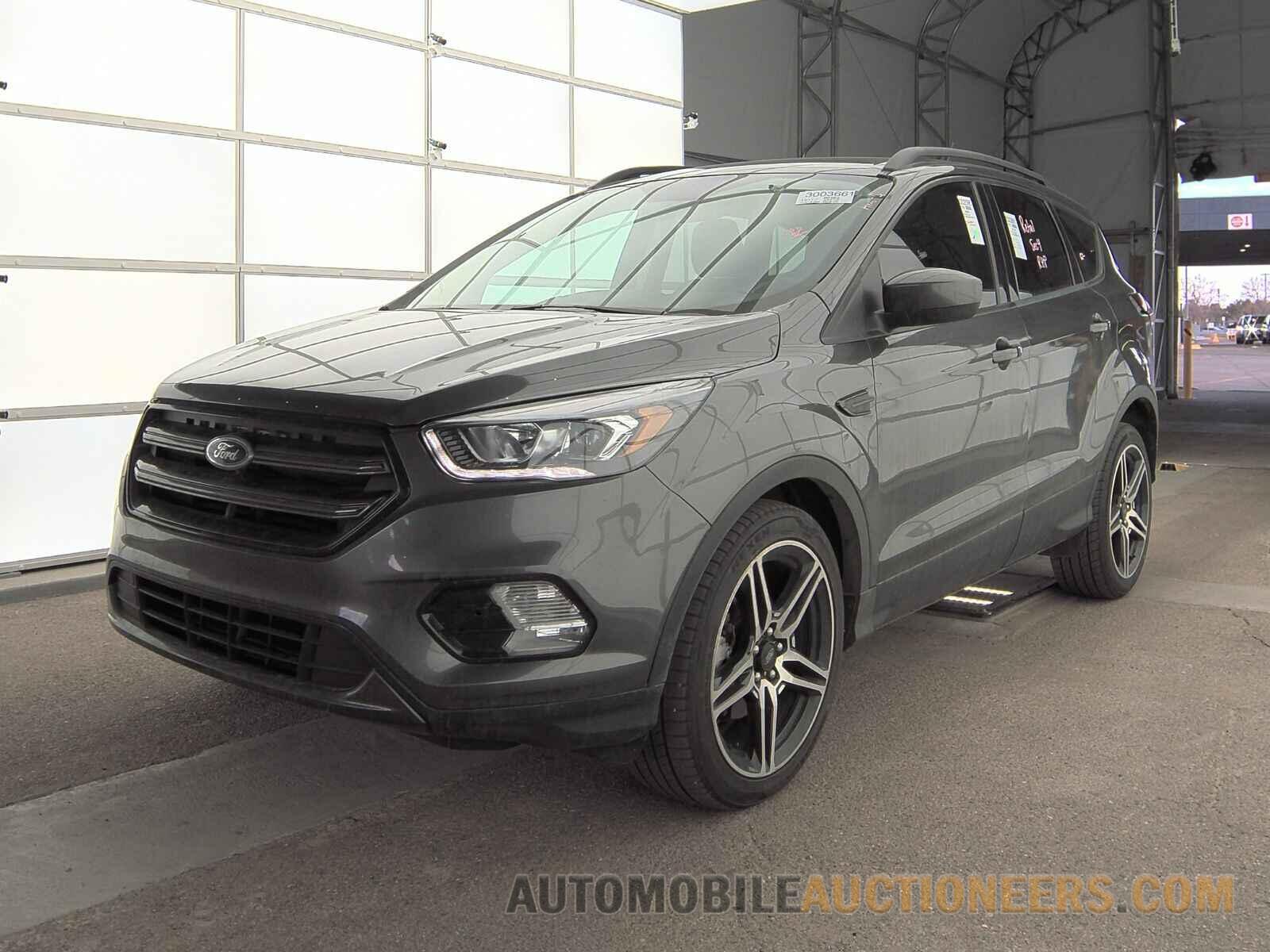 1FMCU9HD9KUC17471 Ford Escape 2019