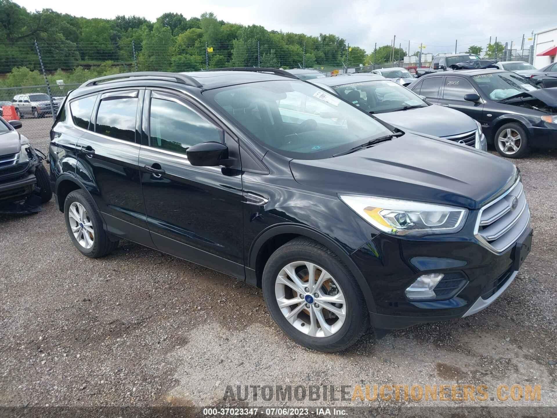 1FMCU9HDXJUA33543 FORD ESCAPE 2018