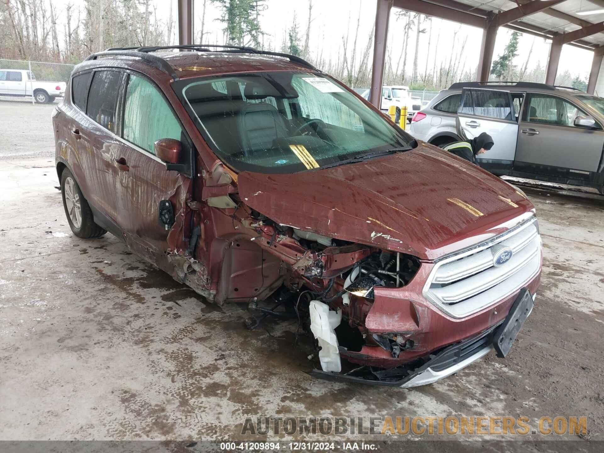 1FMCU9HDXJUB61247 FORD ESCAPE 2018