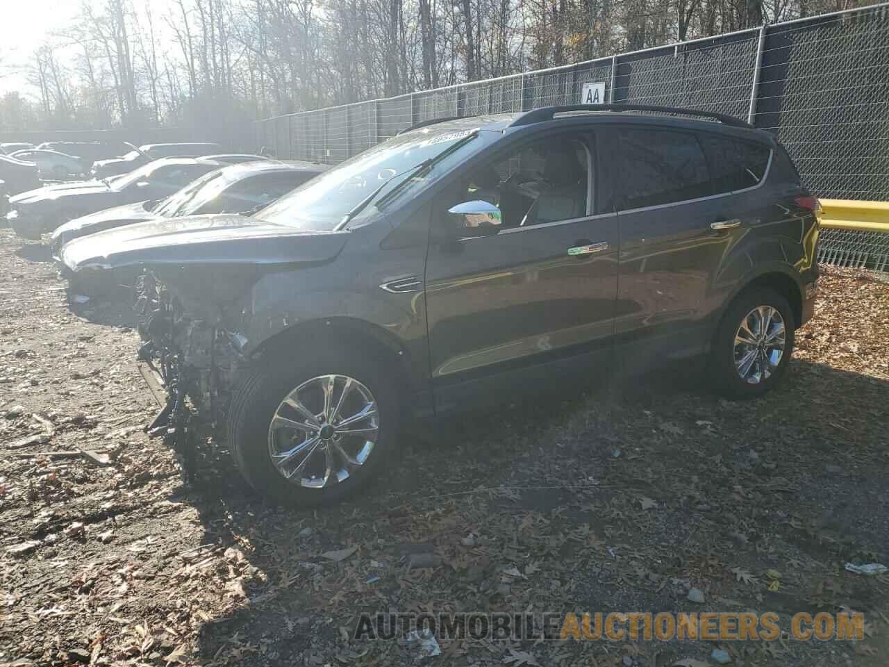 1FMCU9HDXJUC24864 FORD ESCAPE 2018