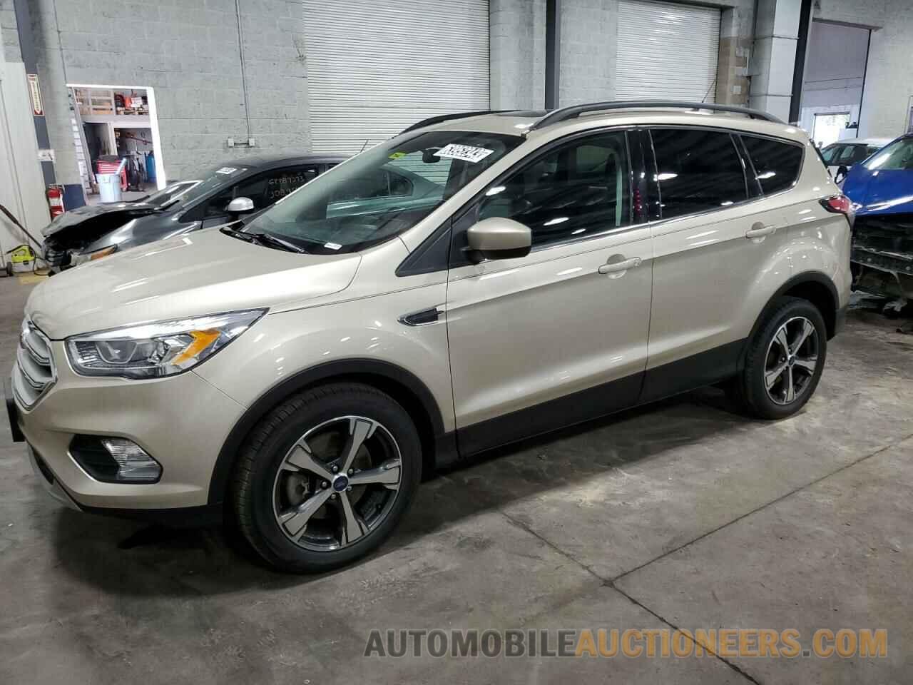 1FMCU9HDXJUC40000 FORD ESCAPE 2018