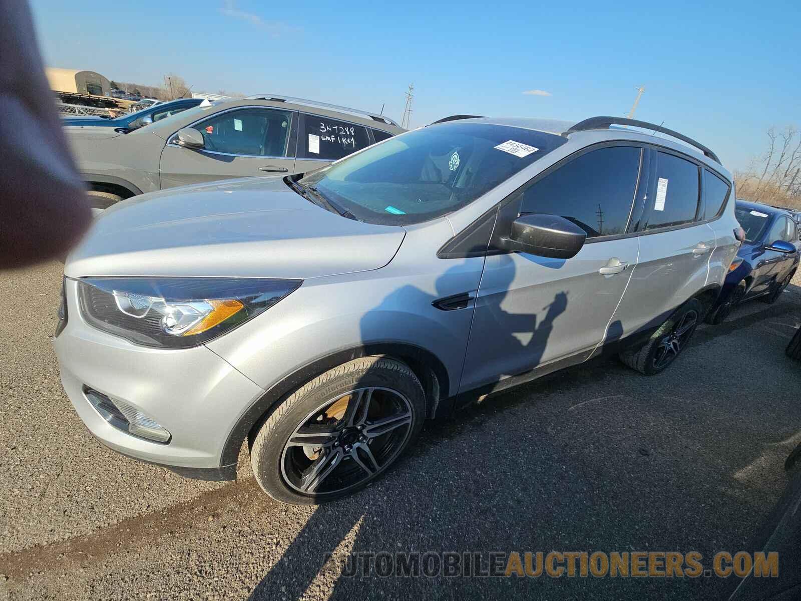 1FMCU9HDXKUC24106 Ford Escape 2019