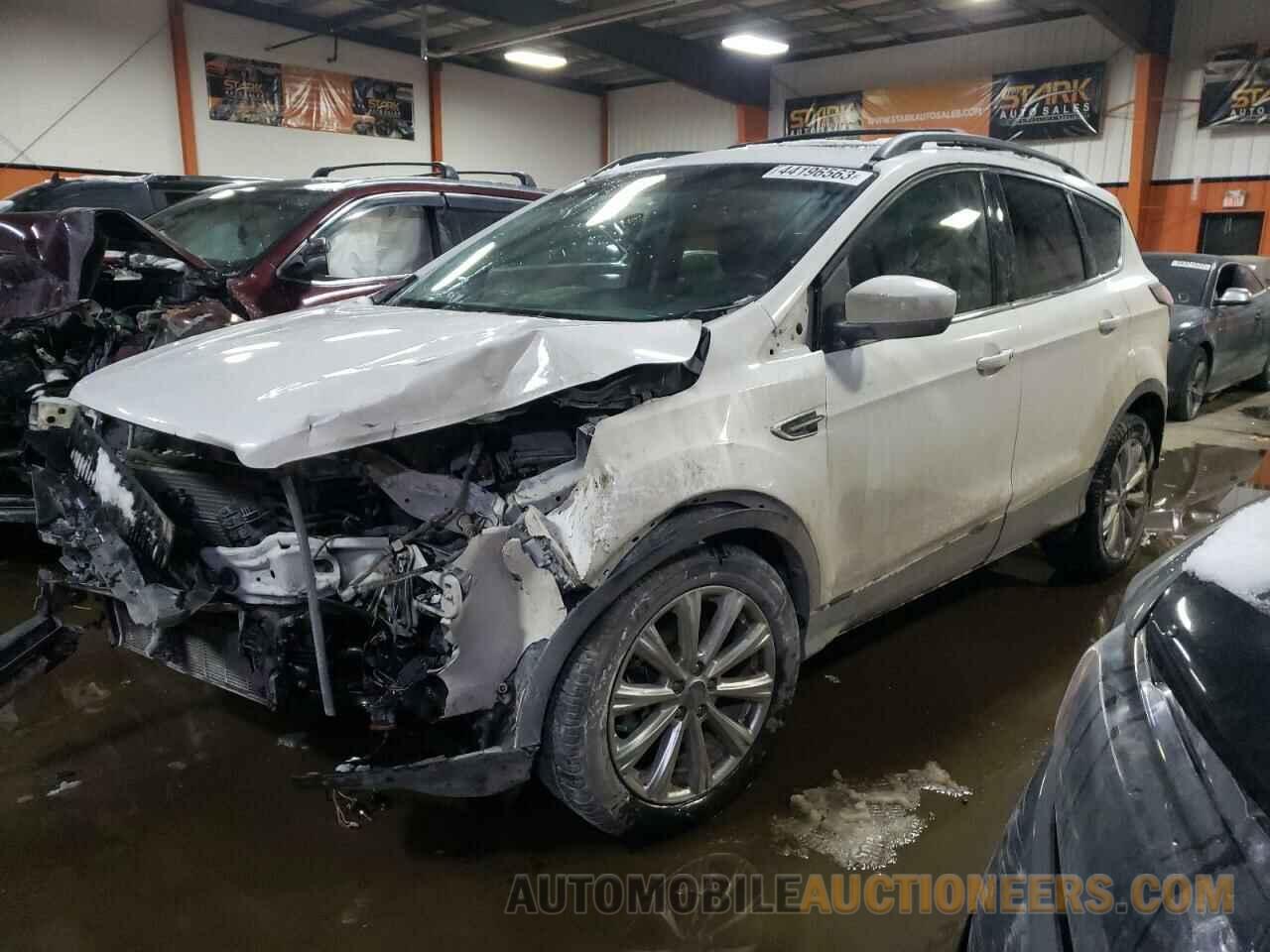 1FMCU9HDXKUC38619 FORD ESCAPE 2019