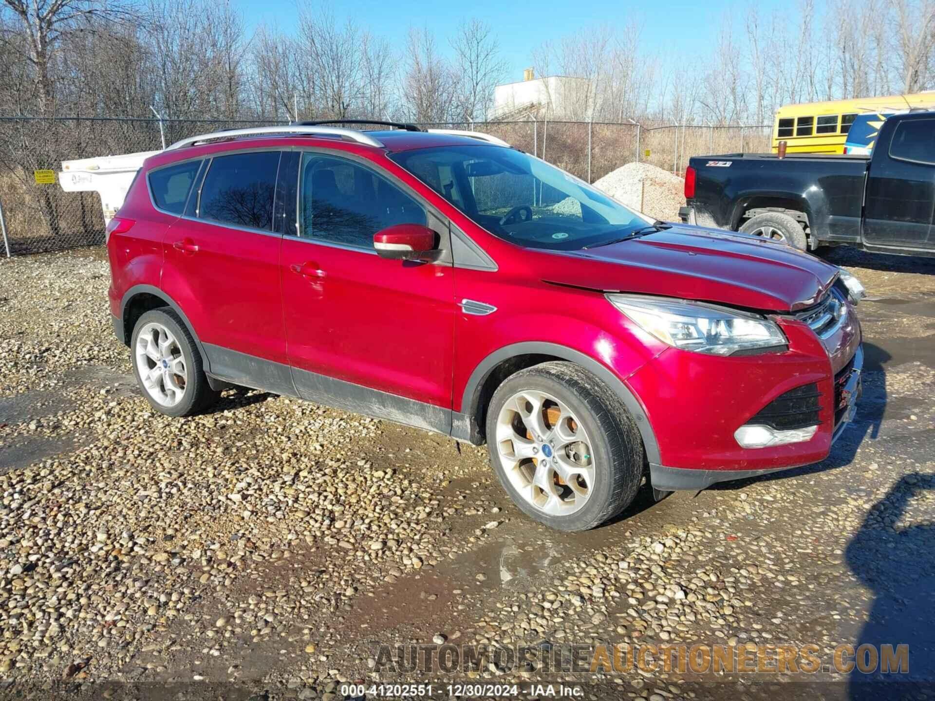 1FMCU9J90DUC24351 FORD ESCAPE 2013